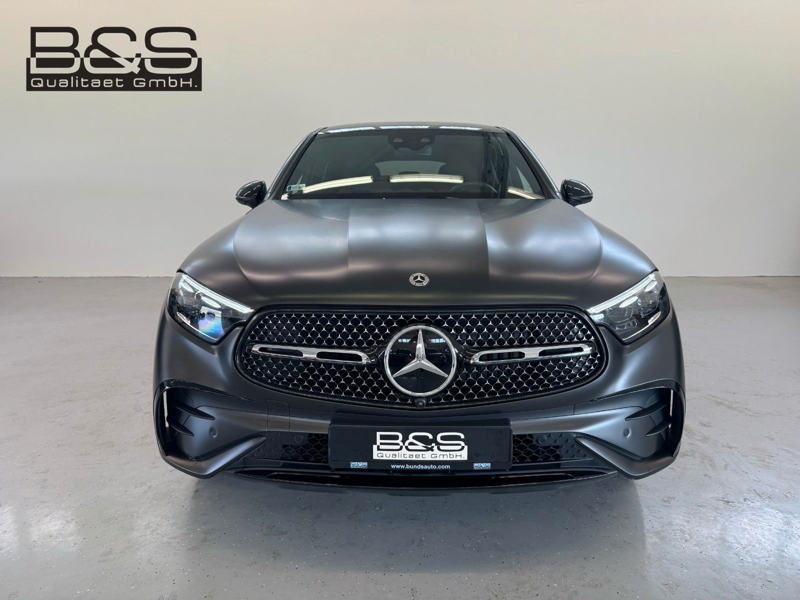 Fahrzeugabbildung Mercedes-Benz GLC 300d 4Matic Coupe DISTR,HUD,PANO,BURM,AHK