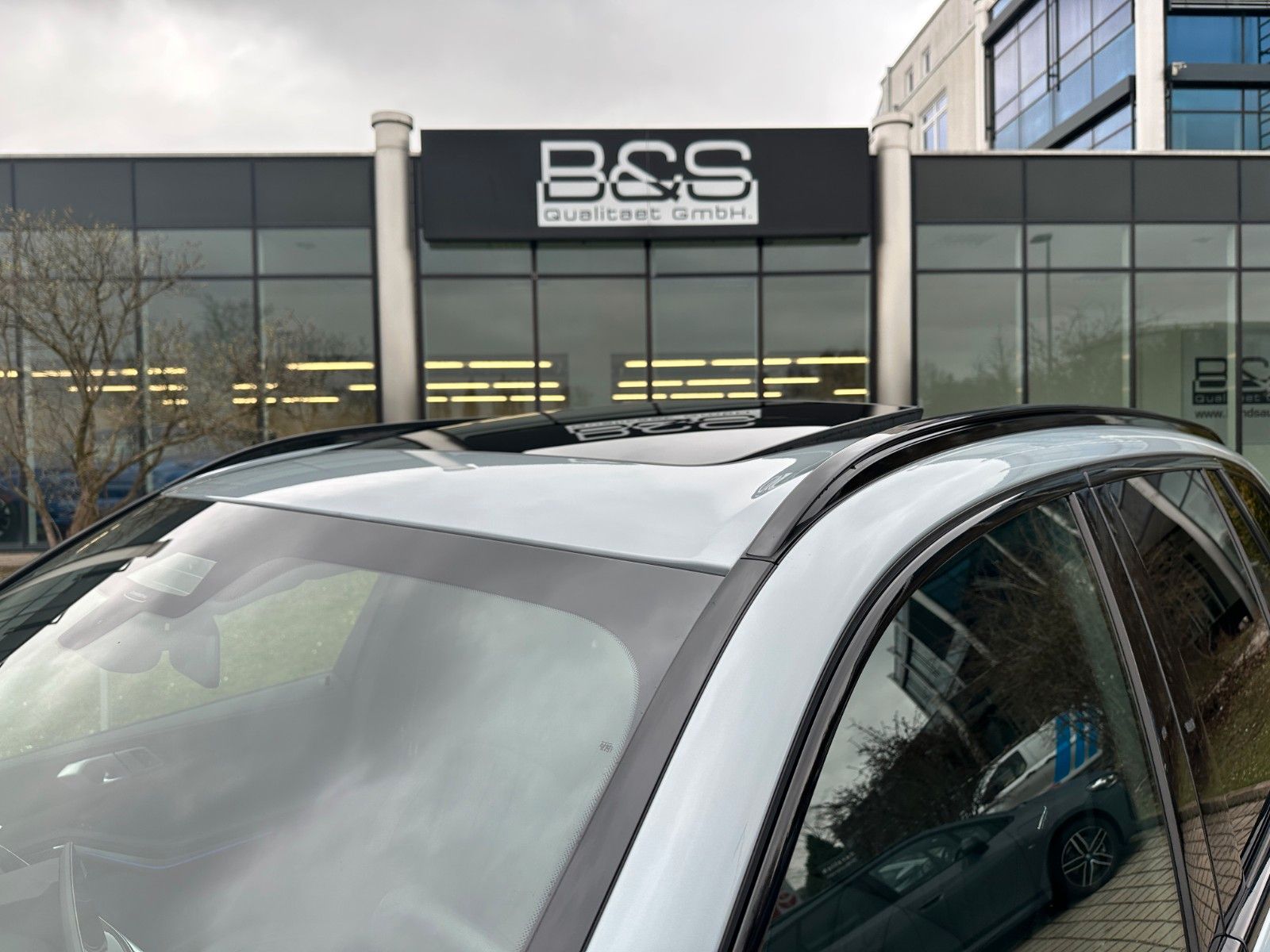 Fahrzeugabbildung BMW X5 30d xDrive M Sport ACC,HUD,PANO,HARMAN,AHK...