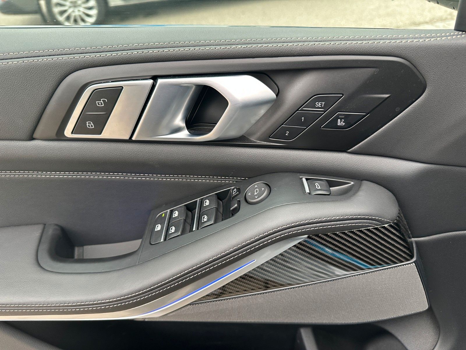 Fahrzeugabbildung BMW X5 30d xDrive M Sport ACC,HUD,PANO,HARMAN,AHK...