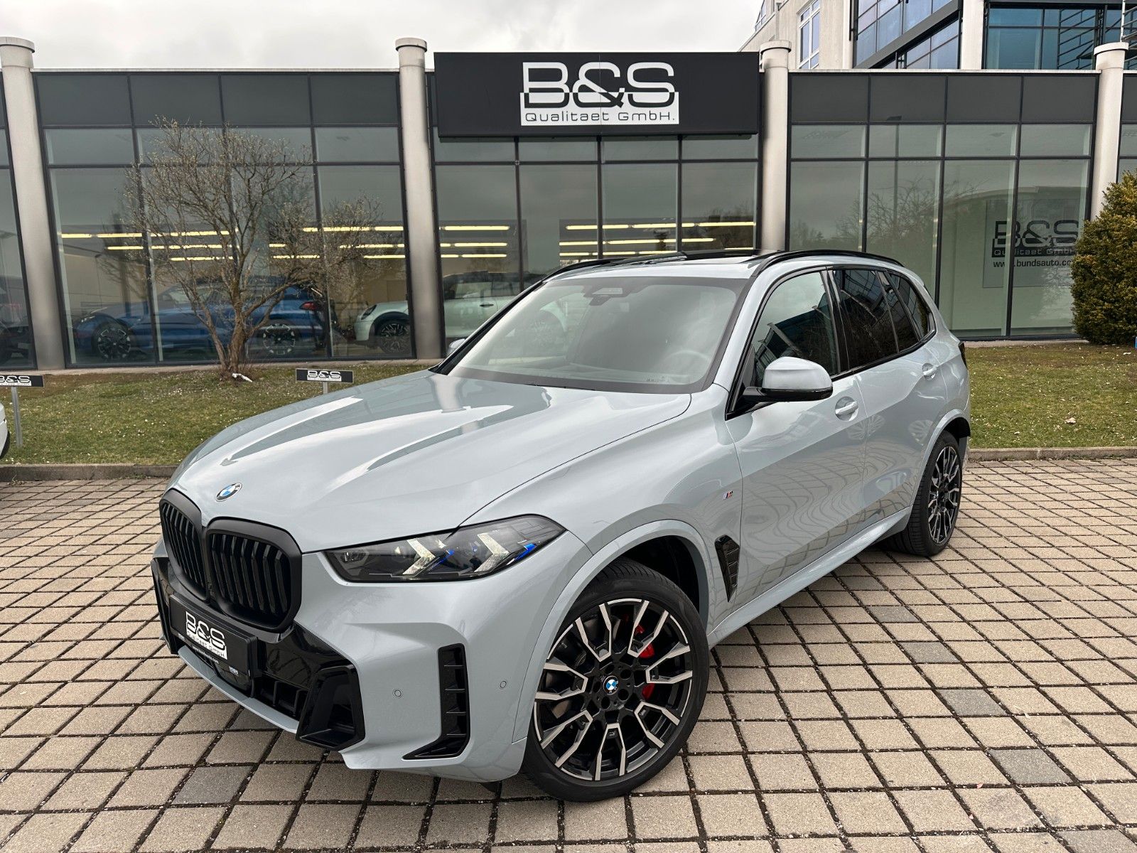 Fahrzeugabbildung BMW X5 30d xDrive M Sport ACC,HUD,PANO,HARMAN,AHK...