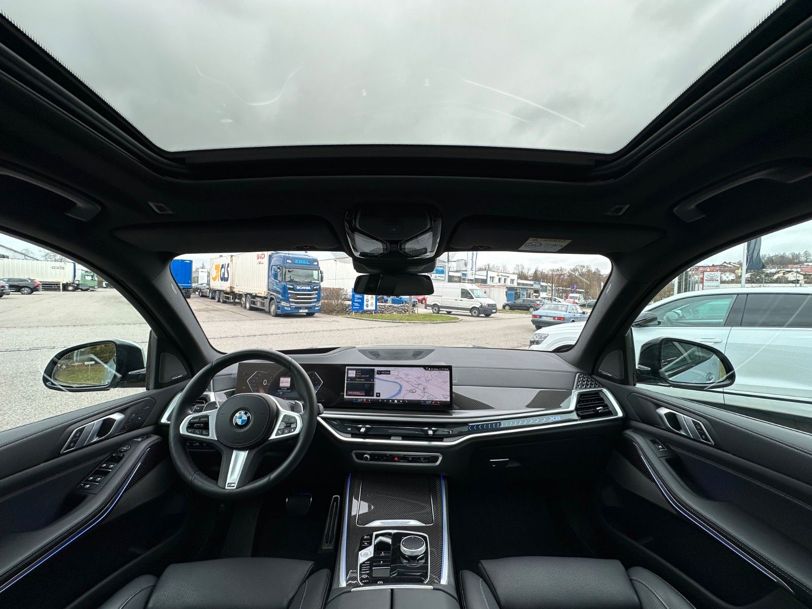 Fahrzeugabbildung BMW X5 30d xDrive M Sport ACC,HUD,PANO,HARMAN,AHK...