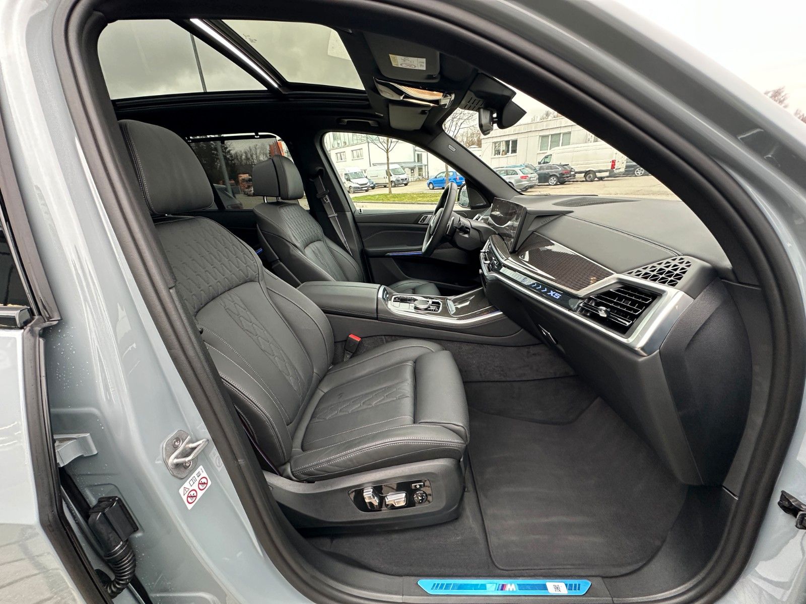 Fahrzeugabbildung BMW X5 30d xDrive M Sport ACC,HUD,PANO,HARMAN,AHK...
