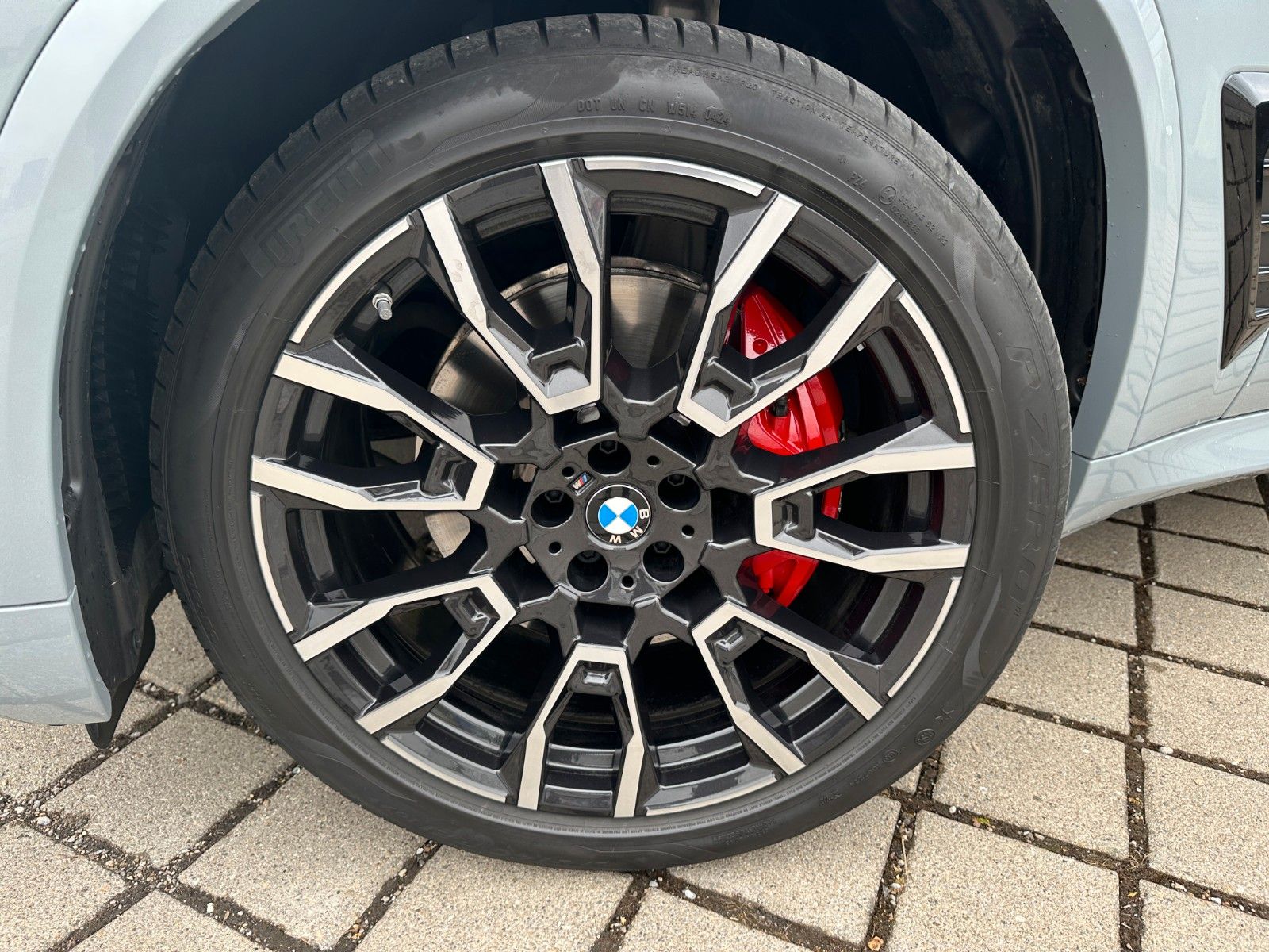 Fahrzeugabbildung BMW X5 30d xDrive M Sport ACC,HUD,PANO,HARMAN,AHK...