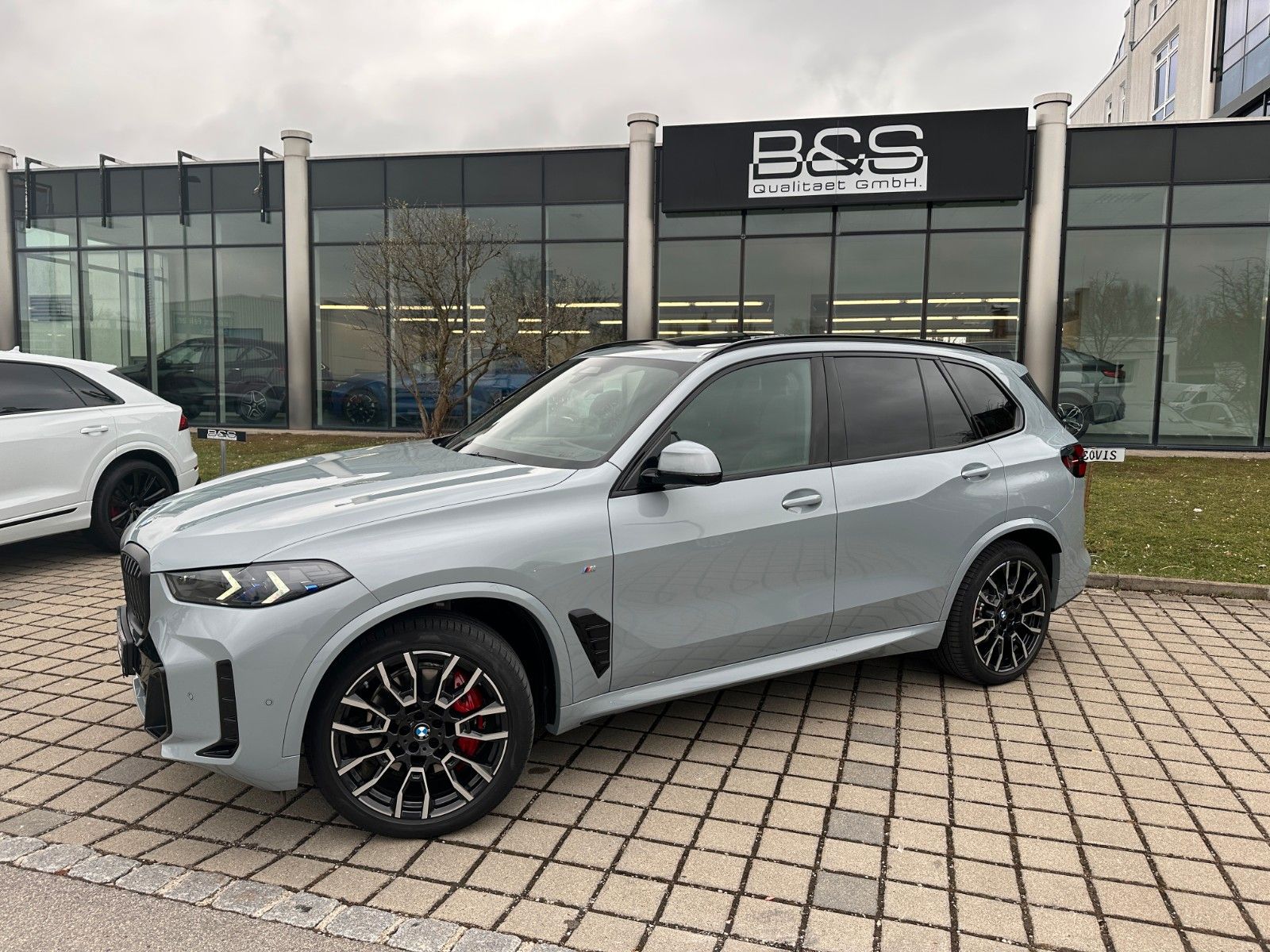 Fahrzeugabbildung BMW X5 30d xDrive M Sport ACC,HUD,PANO,HARMAN,AHK...