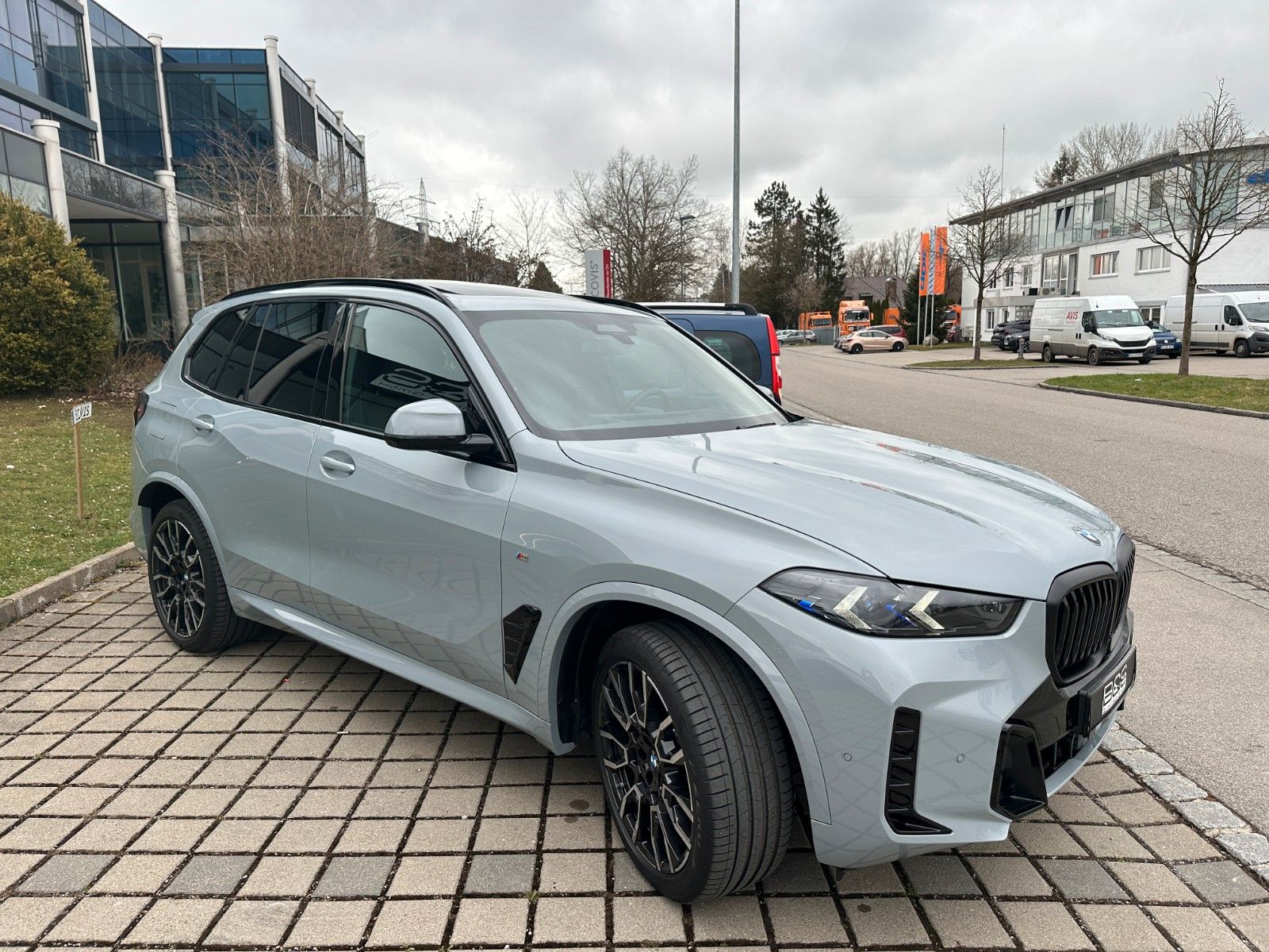Fahrzeugabbildung BMW X5 30d xDrive M Sport ACC,HUD,PANO,HARMAN,AHK...