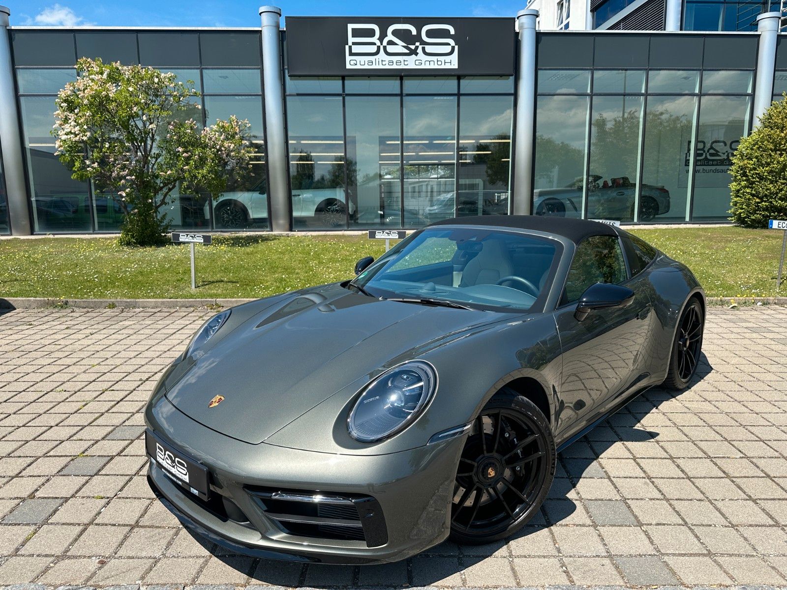 Fahrzeugabbildung Porsche 911 Targa 4 GTS,Manufaktur,ACC,BURMESTER,SP CHR.