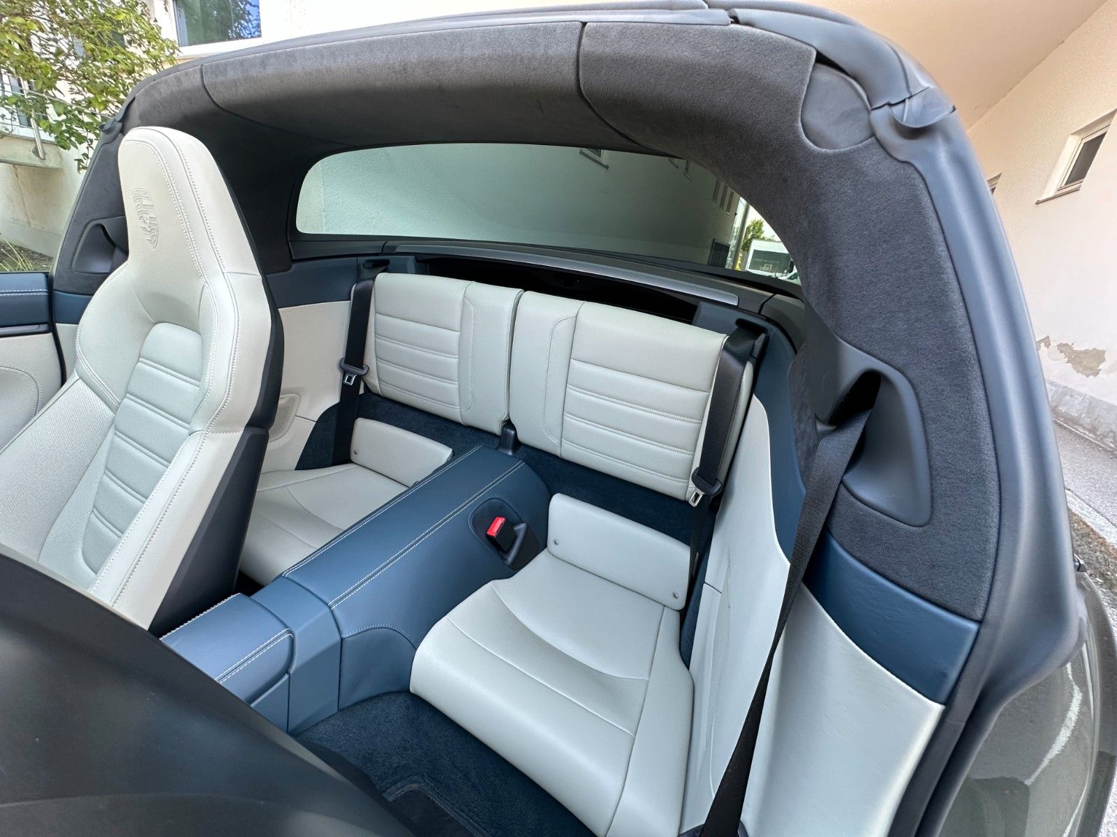 Fahrzeugabbildung Porsche 911 Targa 4 GTS,Manufakt,ACC,BURM,SP CH,Hi Achs