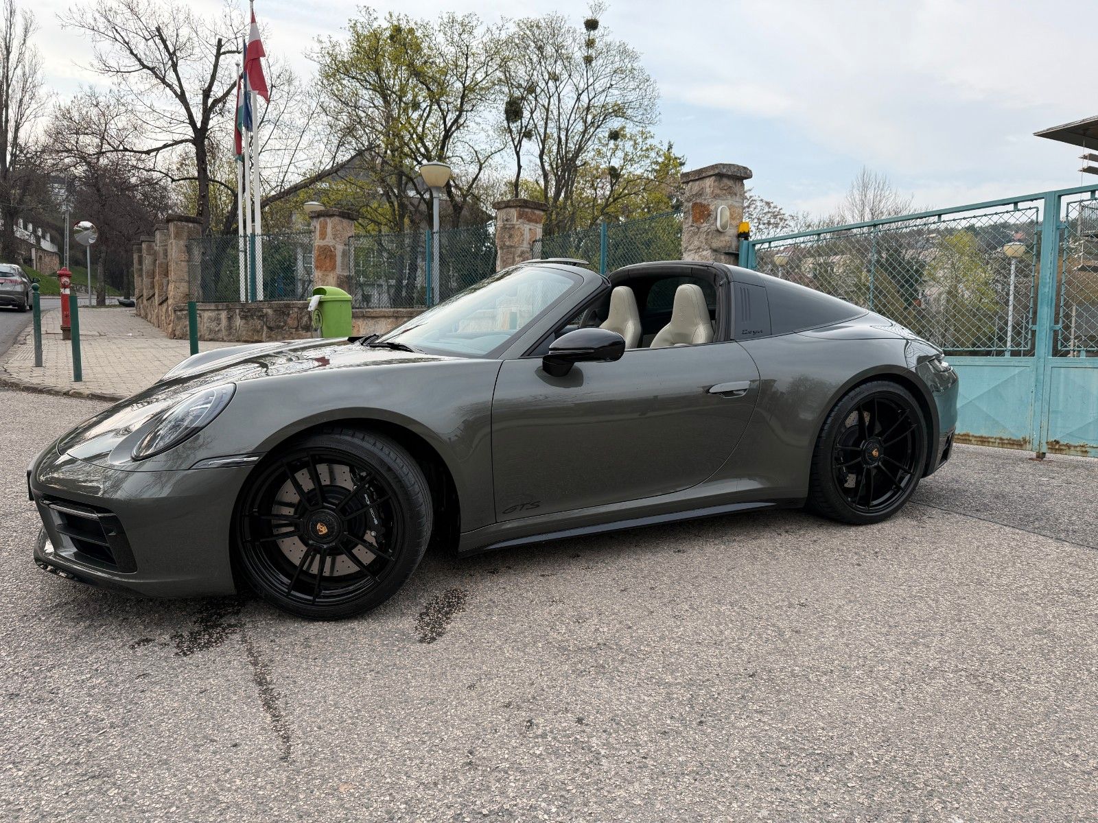 Fahrzeugabbildung Porsche 911 Targa 4 GTS,Manufaktur,ACC,BURMESTER,SP CHR.