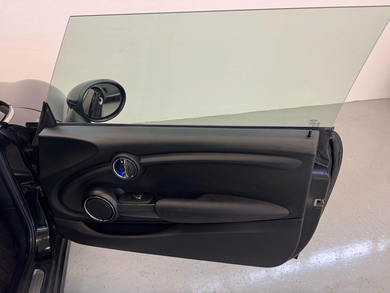 Fahrzeugabbildung MINI COOPER,Chili,Navi,LED,PDC,SHZ,usw...