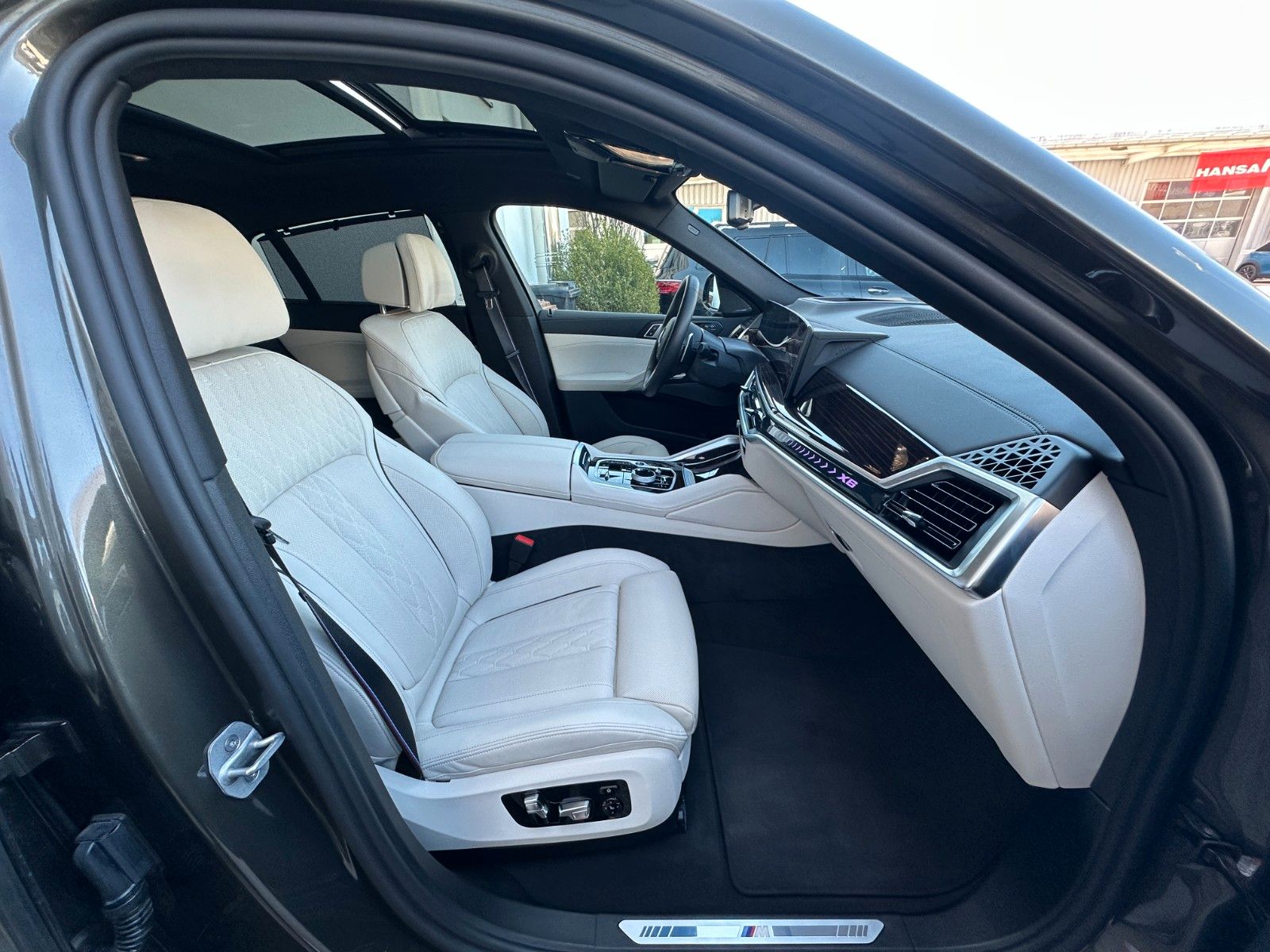 Fahrzeugabbildung BMW X6 30d xDr M Sport,Luftfed,Pano,Harman,ACC,HUD
