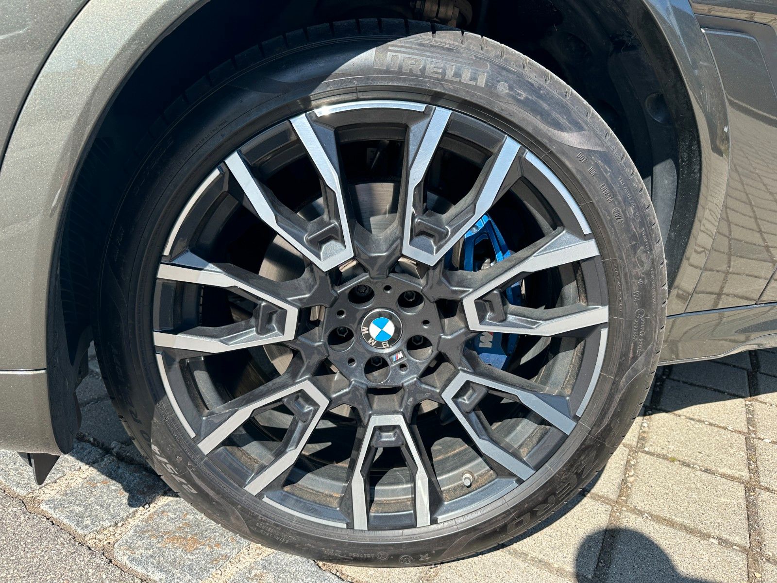 Fahrzeugabbildung BMW X6 30d xDr M Sport,Luftfed,Pano,Harman,ACC,HUD