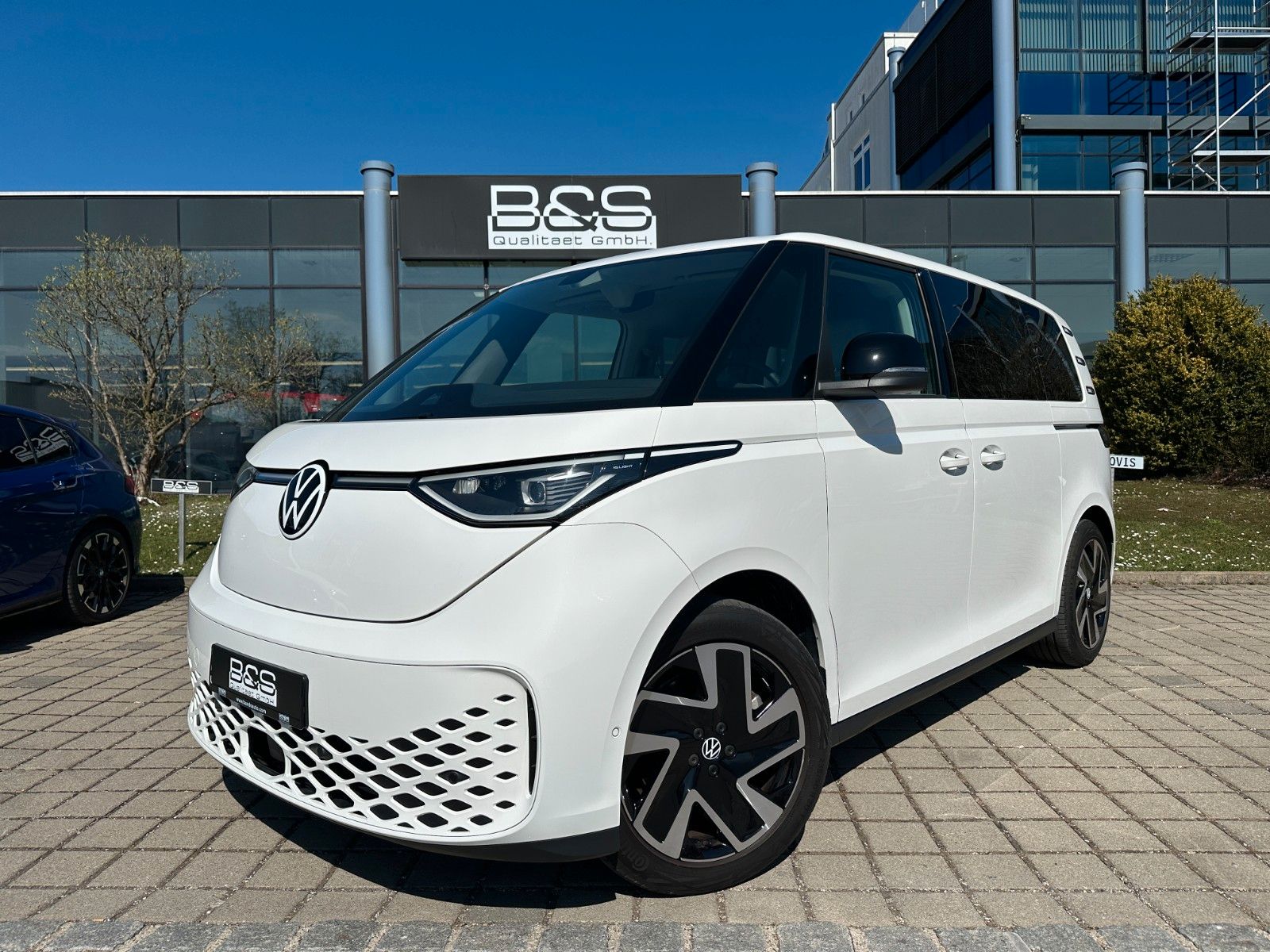 Volkswagen ID.Buzz Bus 150 kW Pro,NAVI,AHK,ELEKTR Türen,usw