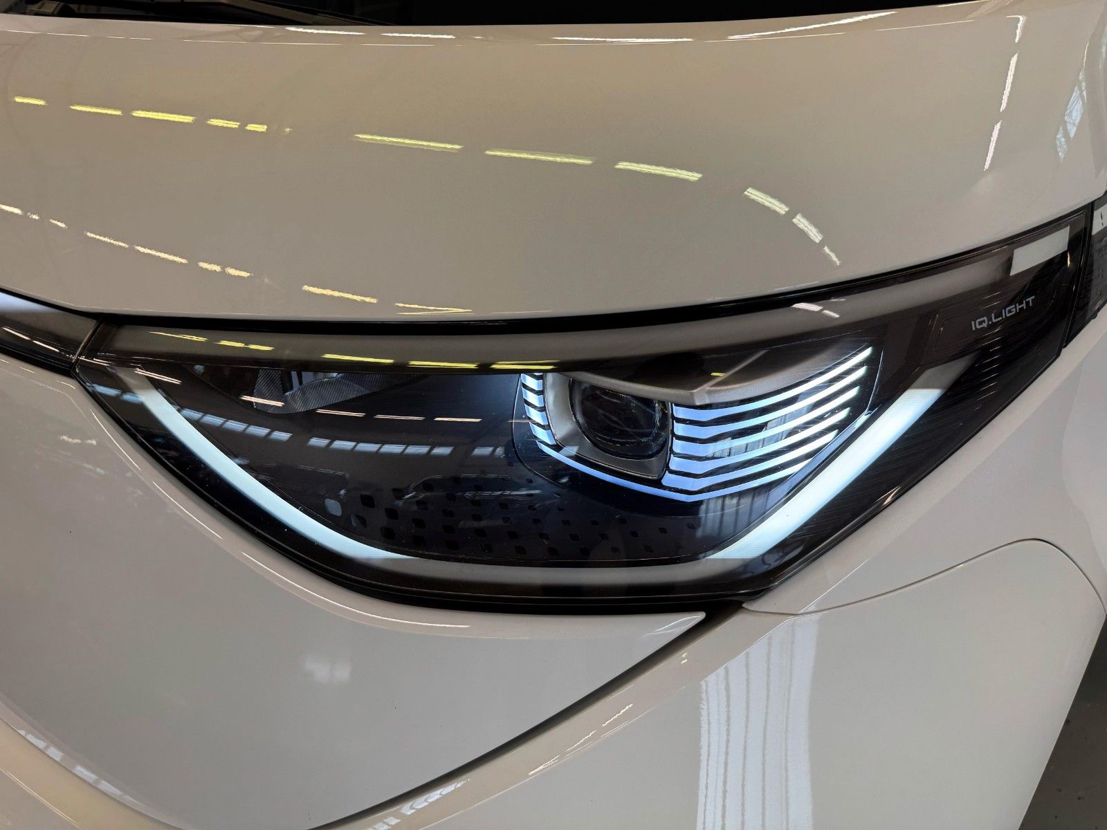 Fahrzeugabbildung Volkswagen ID.Buzz Bus 150 kW Pro,NAVI,AHK,ELEKTR Türen,usw
