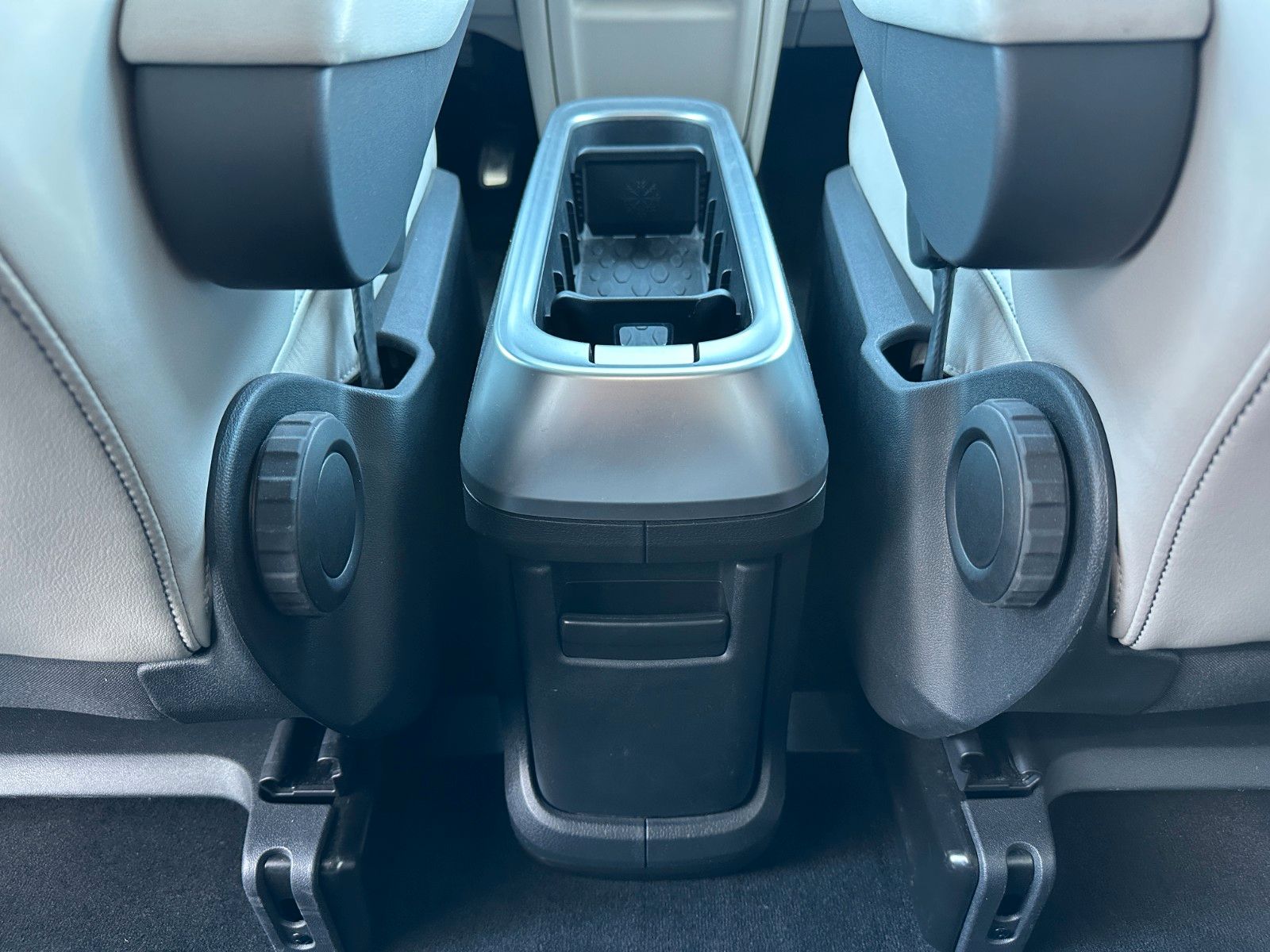 Fahrzeugabbildung Volkswagen ID.Buzz Bus 150 kW Pro,NAVI,AHK,ELEKTR Türen,usw