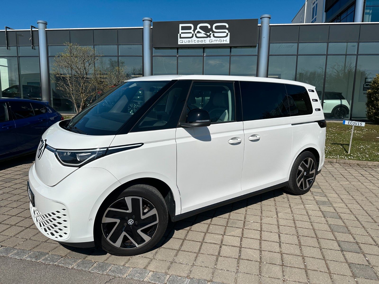 Fahrzeugabbildung Volkswagen ID.Buzz Bus 150 kW Pro,NAVI,AHK,ELEKTR Türen,usw