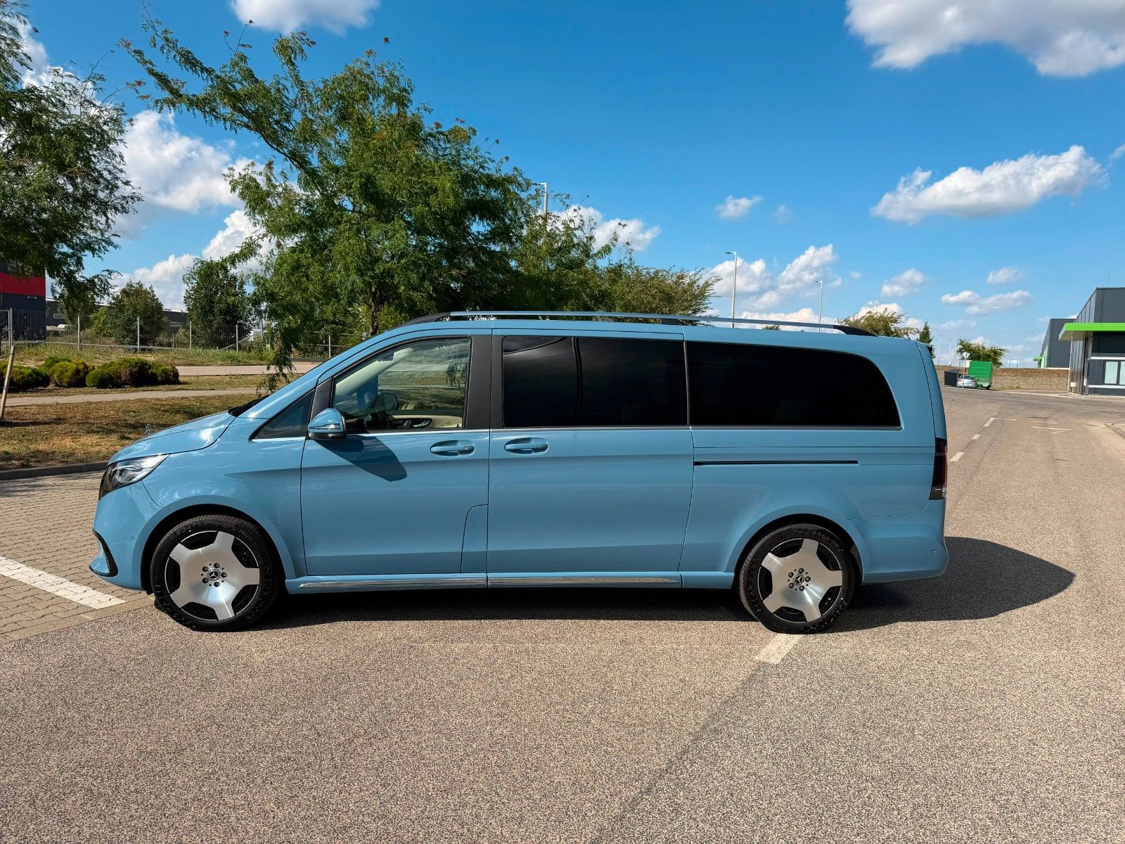 Fahrzeugabbildung Mercedes-Benz V300 d 4MATIC extralang EXCLUSIVE |MWST AUSW|