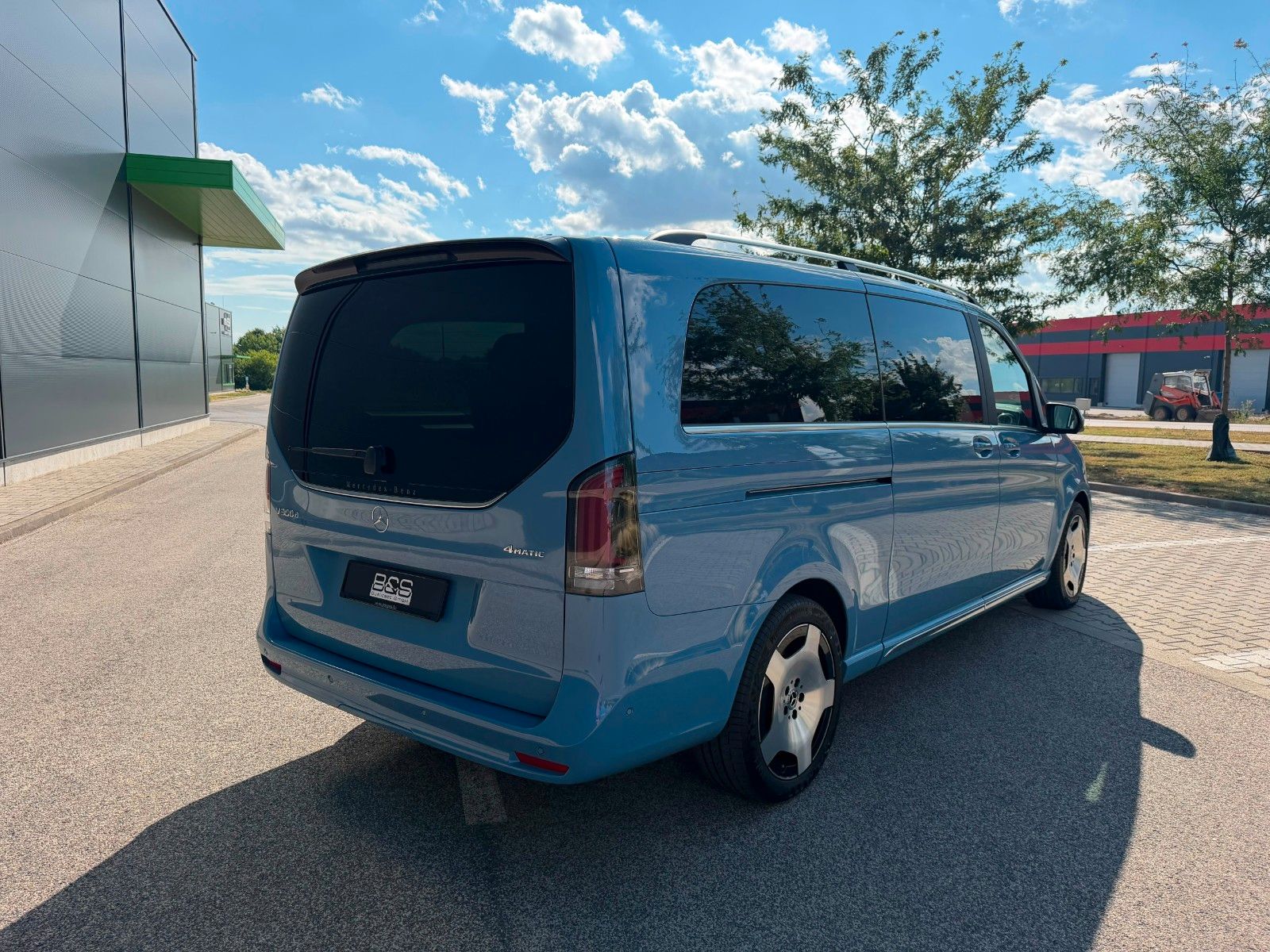 Fahrzeugabbildung Mercedes-Benz V300 d 4MATIC extralang EXCLUSIVE |MWST AUSW|