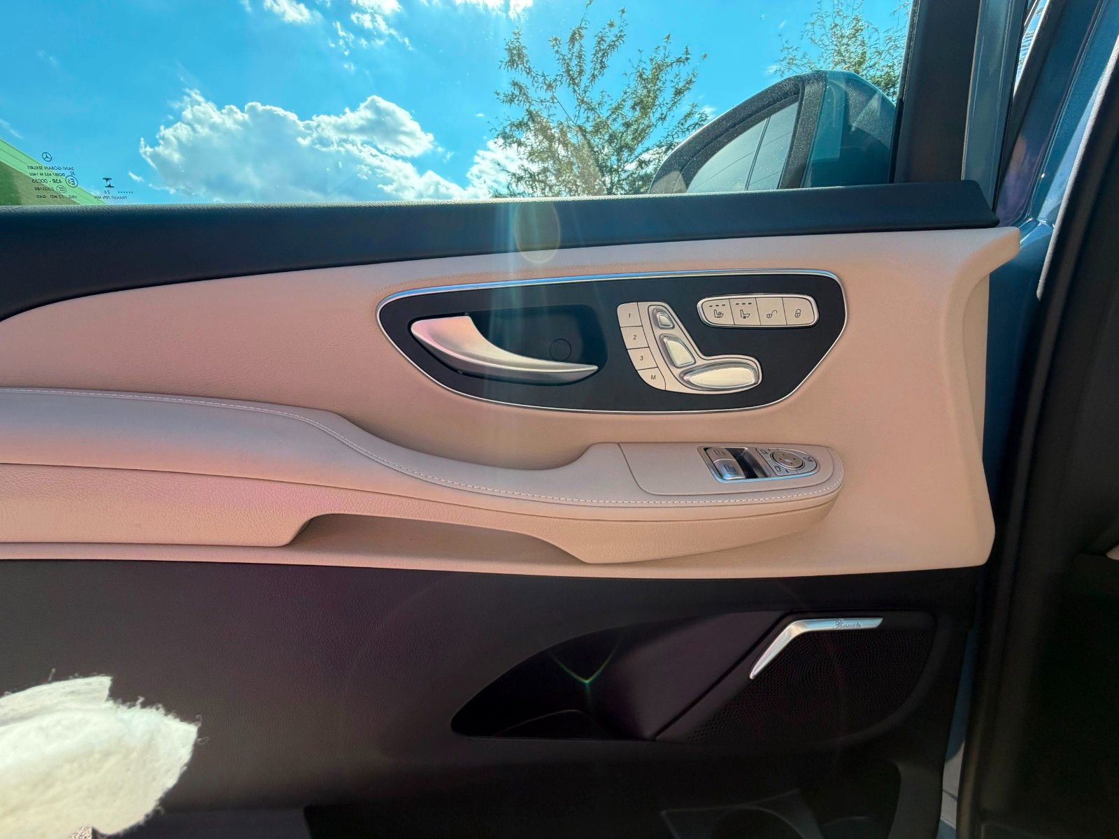 Fahrzeugabbildung Mercedes-Benz V300 d 4MATIC extralang EXCLUSIVE |MWST AUSW|