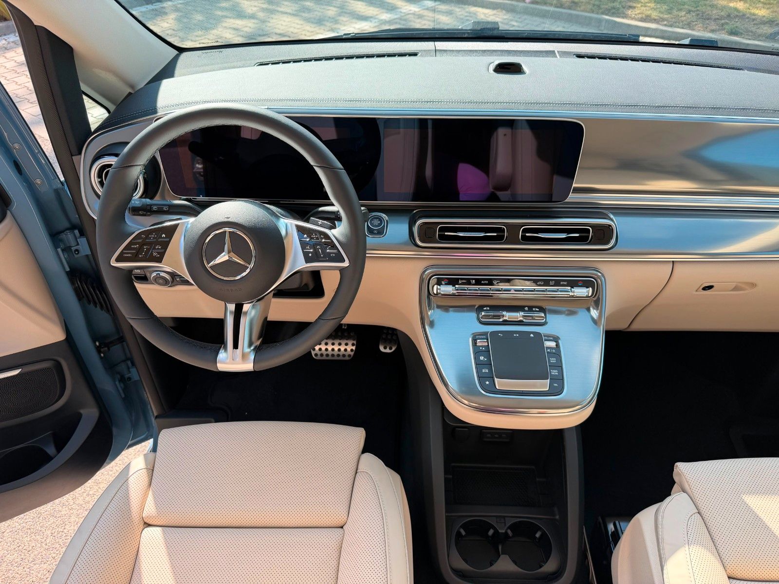 Fahrzeugabbildung Mercedes-Benz V300 d 4MATIC extralang EXCLUSIVE |MWST AUSW|