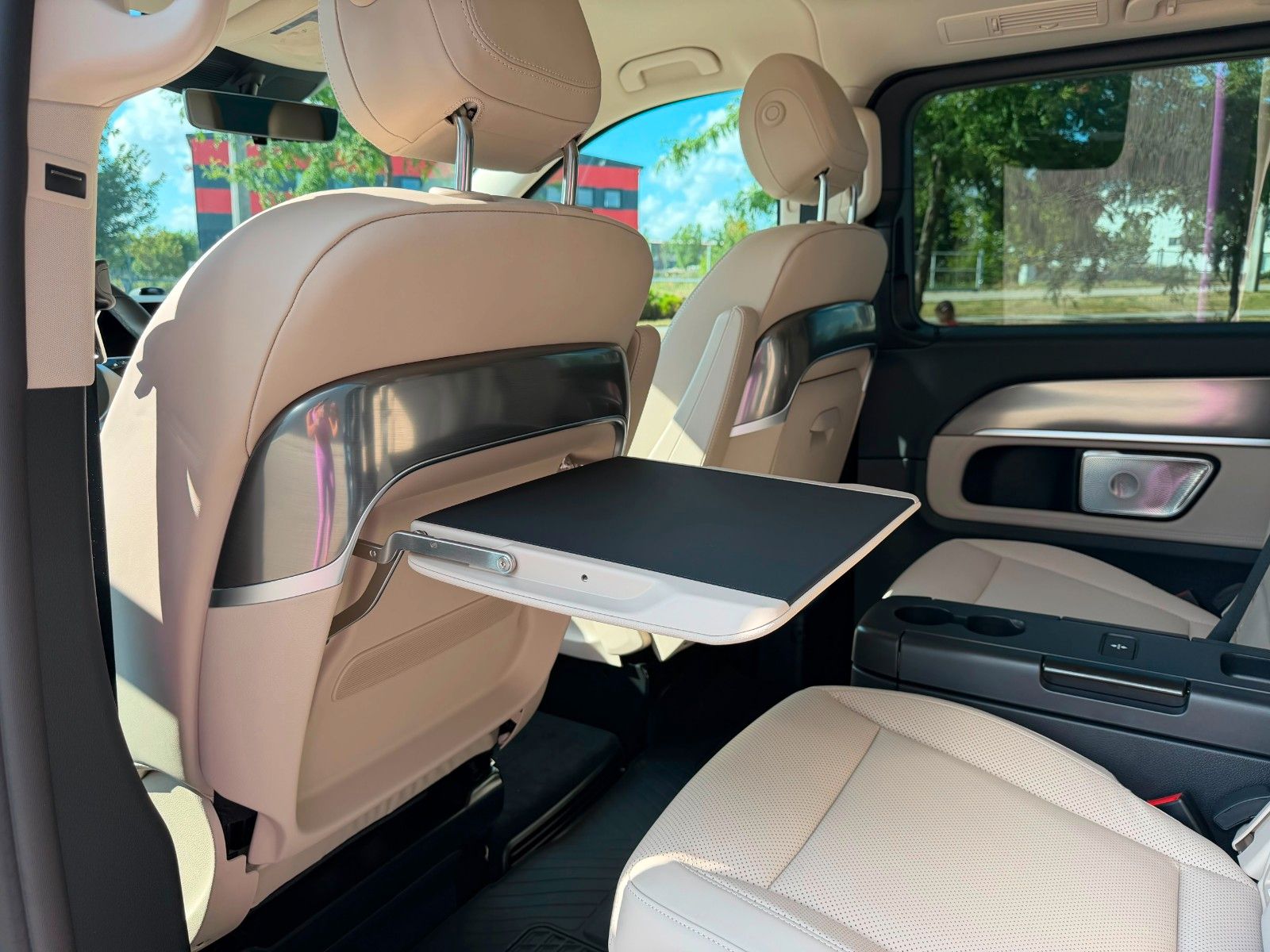 Fahrzeugabbildung Mercedes-Benz V300 d 4MATIC extralang EXCLUSIVE |MWST AUSW|