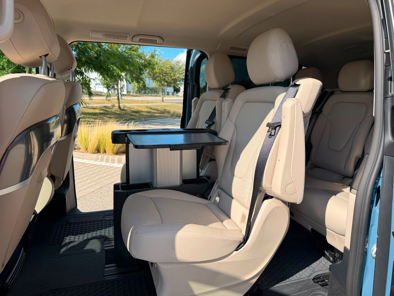 Fahrzeugabbildung Mercedes-Benz V300 d 4MATIC extralang EXCLUSIVE |MWST AUSW|