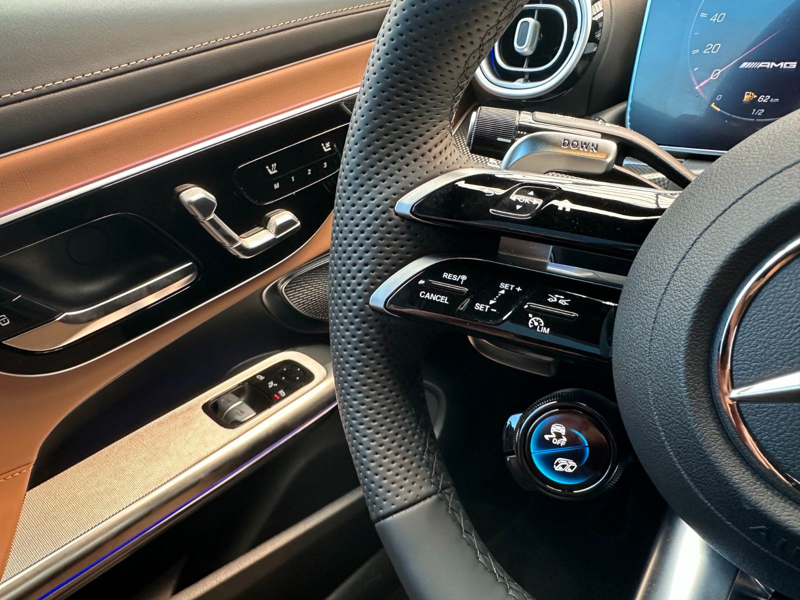 Fahrzeugabbildung Mercedes-Benz CLE AMG 53 4Matic PremiumP. DISTR,HUD,PANO,BURM