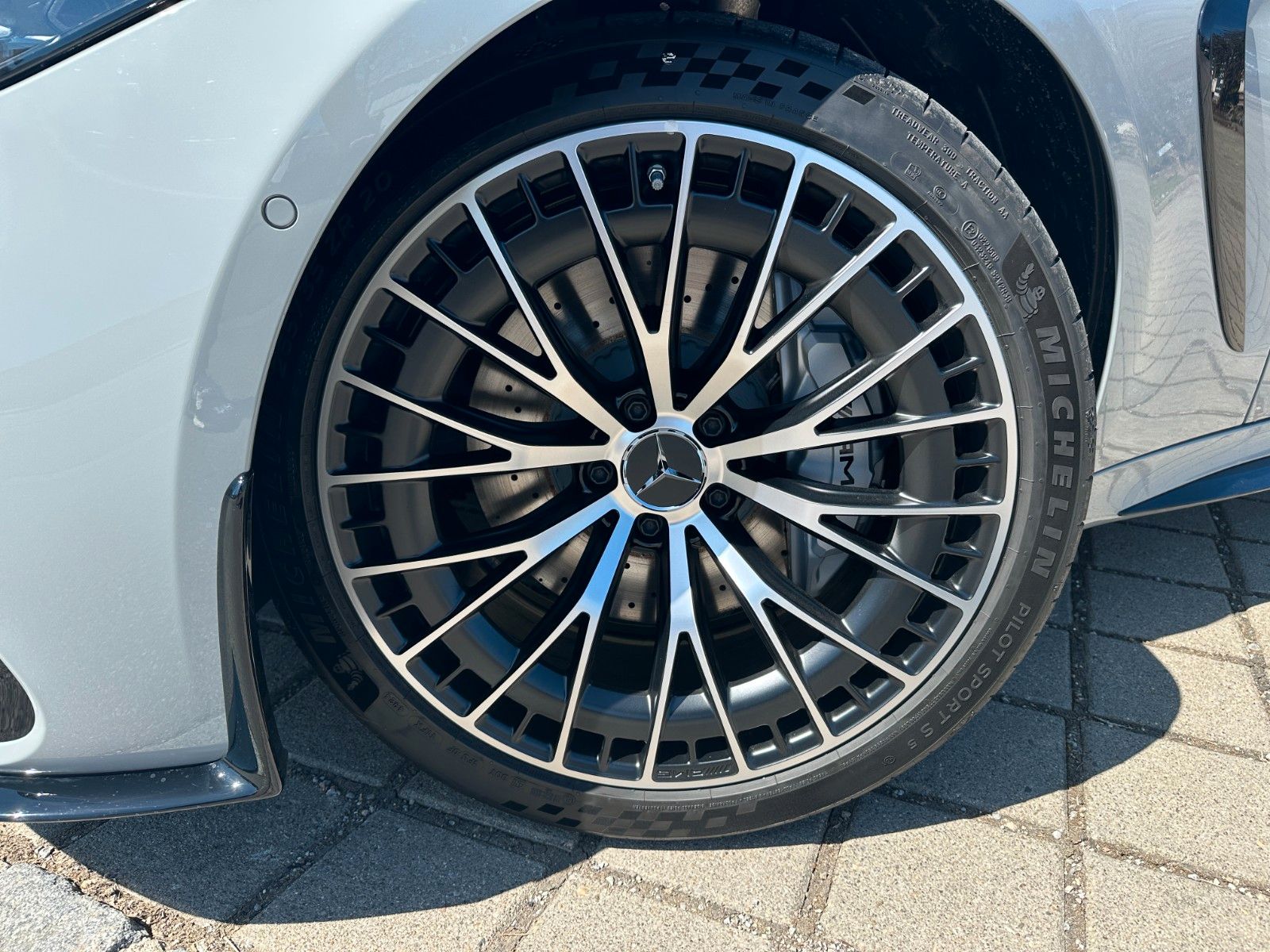 Fahrzeugabbildung Mercedes-Benz CLE AMG 53 4Matic PremiumP. DISTR,HUD,PANO,BURM