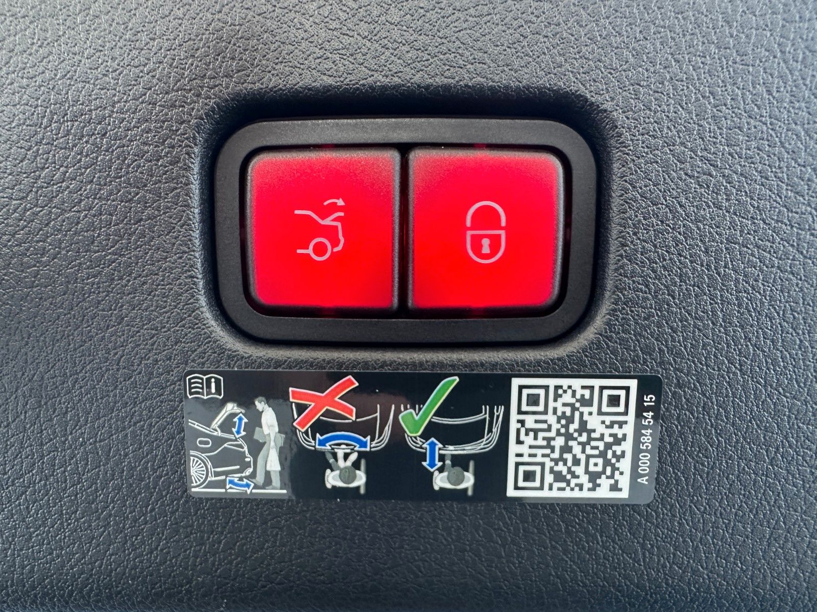 Fahrzeugabbildung Mercedes-Benz CLE AMG 53 4Matic PremiumP. DISTR,HUD,PANO,BURM