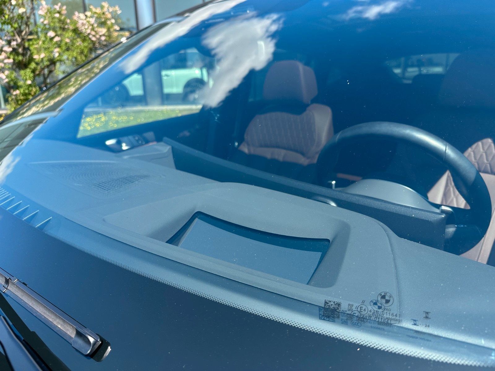 Fahrzeugabbildung BMW X6 40 d xDrive M Sport ACC,HUD,PANO,HARMAN,LUFT