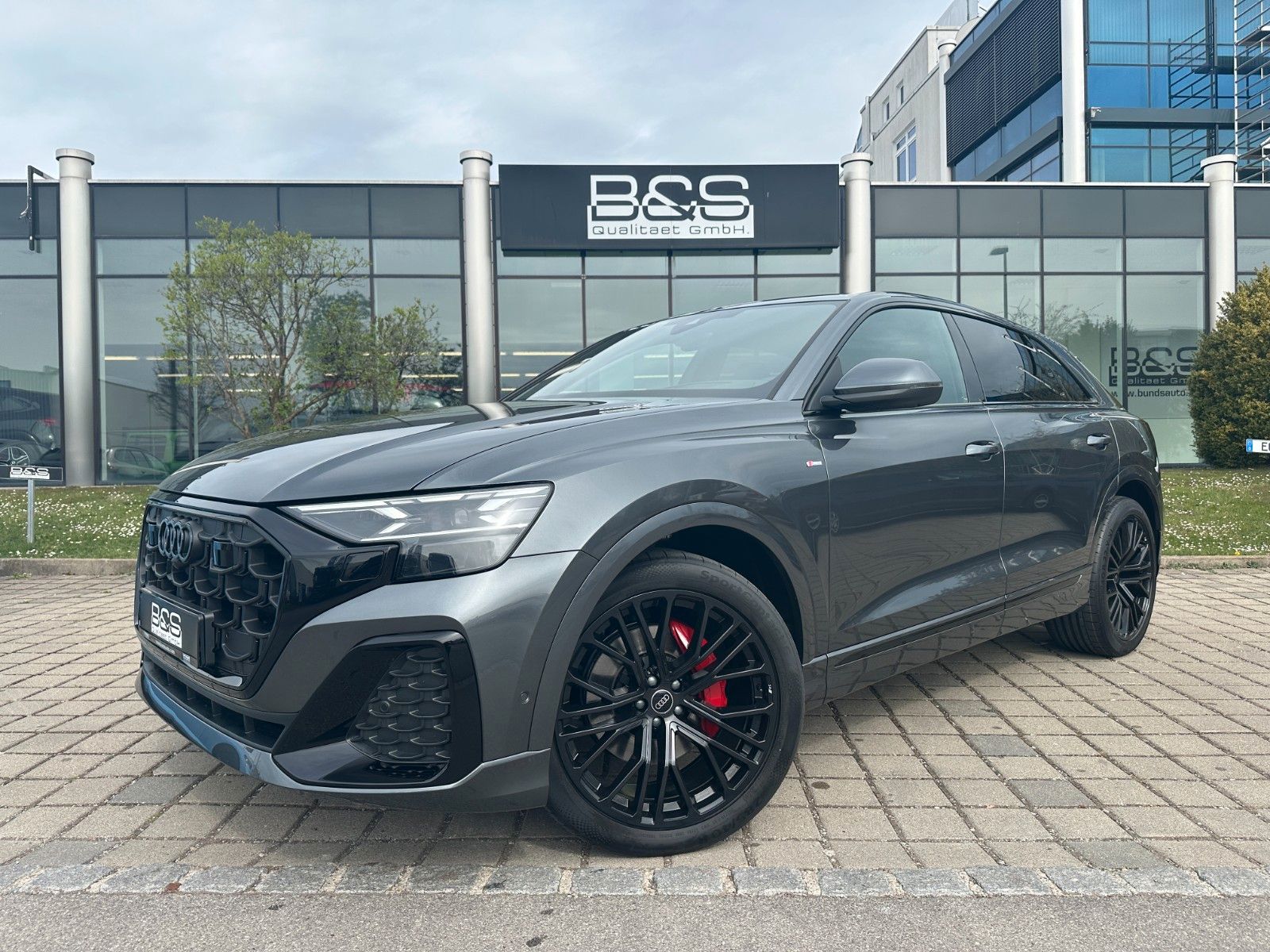 Audi Q8 50 TDI quattro ACC,HUD,PANO,B&O,LUFT,AHK.....