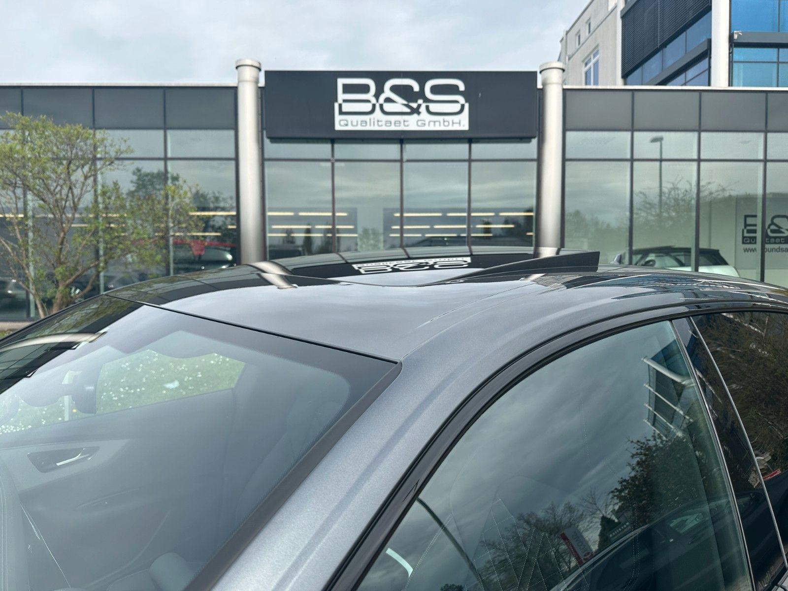 Fahrzeugabbildung Audi Q8 50 TDI quattro ACC,HUD,PANO,B&O,LUFT,AHK.....