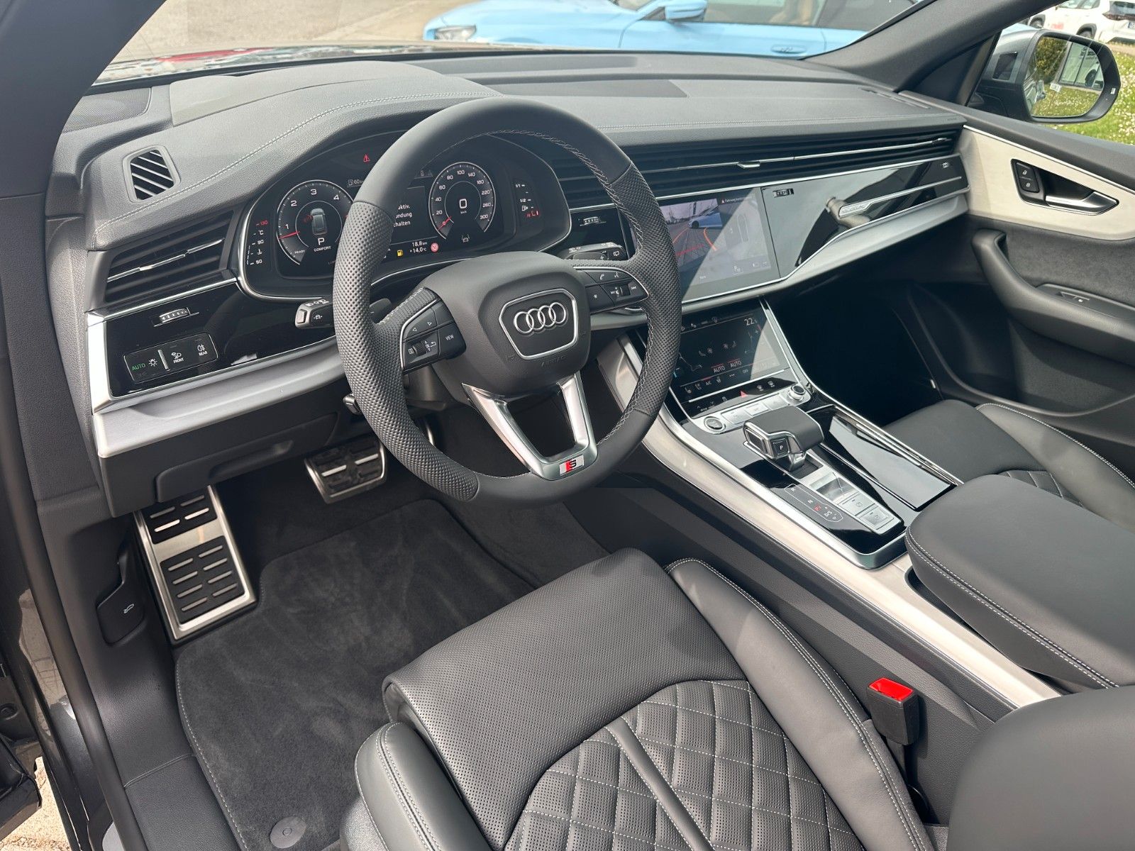 Fahrzeugabbildung Audi Q8 50 TDI quattro ACC,HUD,PANO,B&O,LUFT,AHK.....