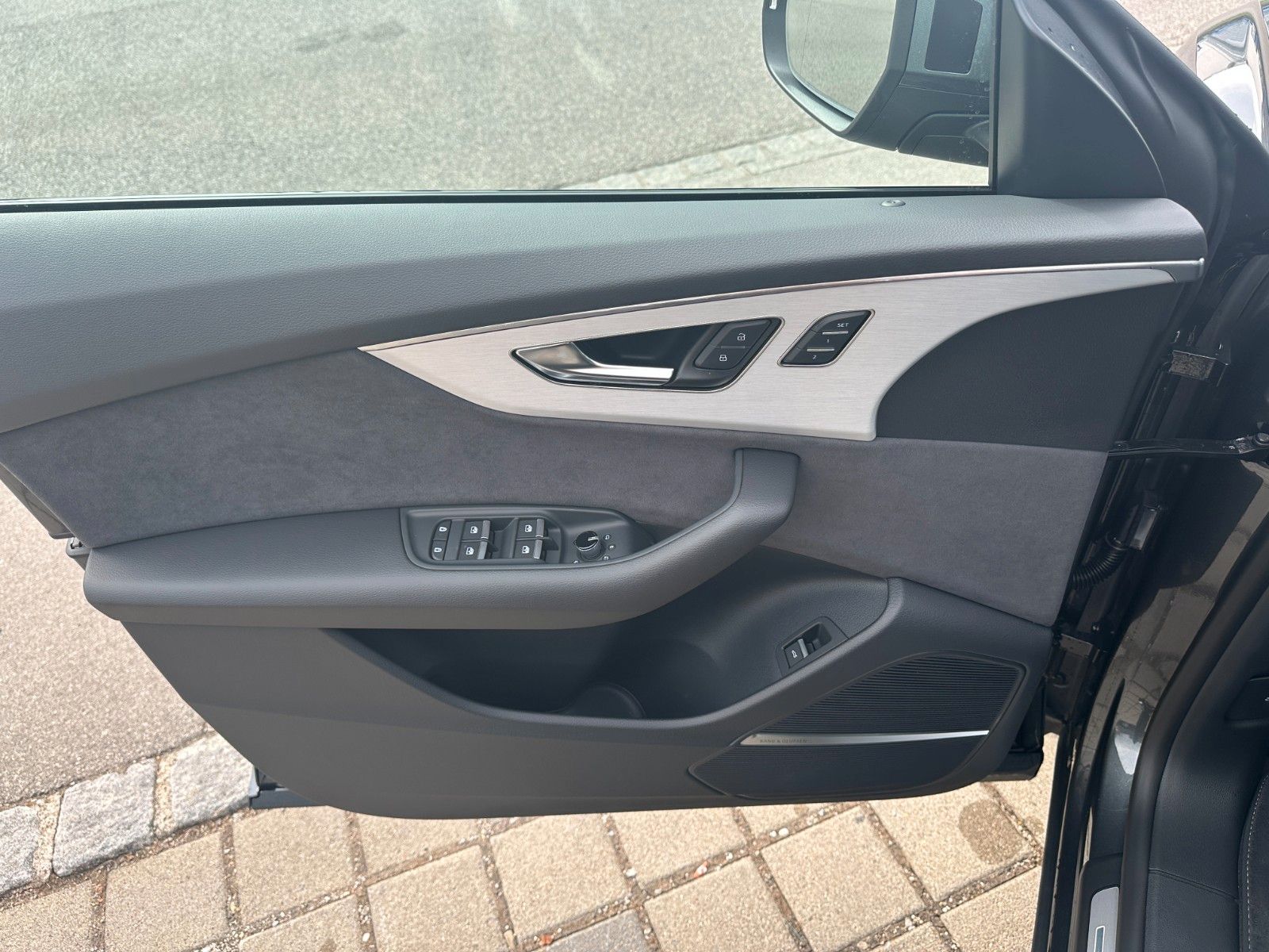 Fahrzeugabbildung Audi Q8 50 TDI quattro ACC,HUD,PANO,B&O,LUFT,AHK.....