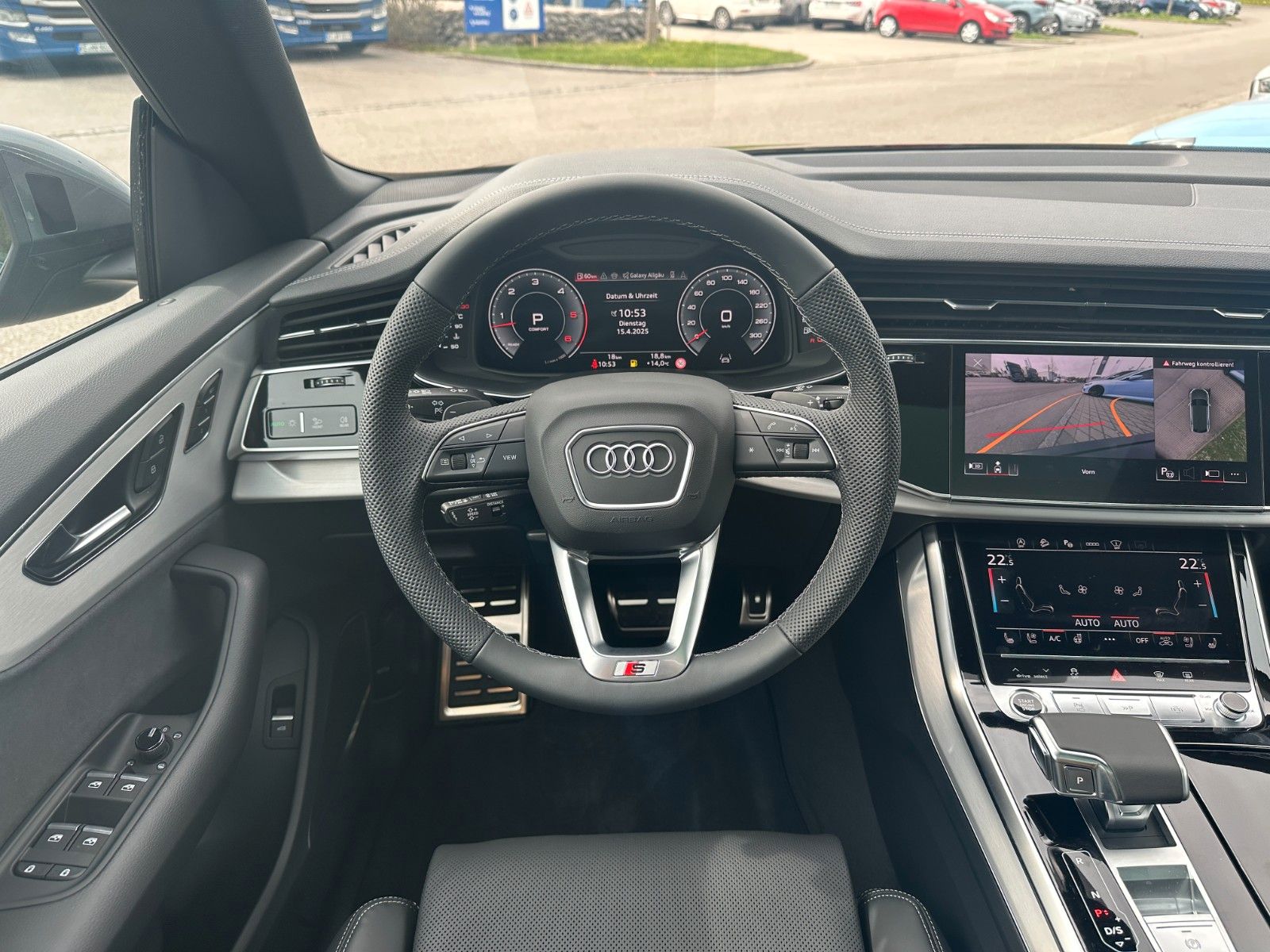 Fahrzeugabbildung Audi Q8 50 TDI quattro ACC,HUD,PANO,B&O,LUFT,AHK.....