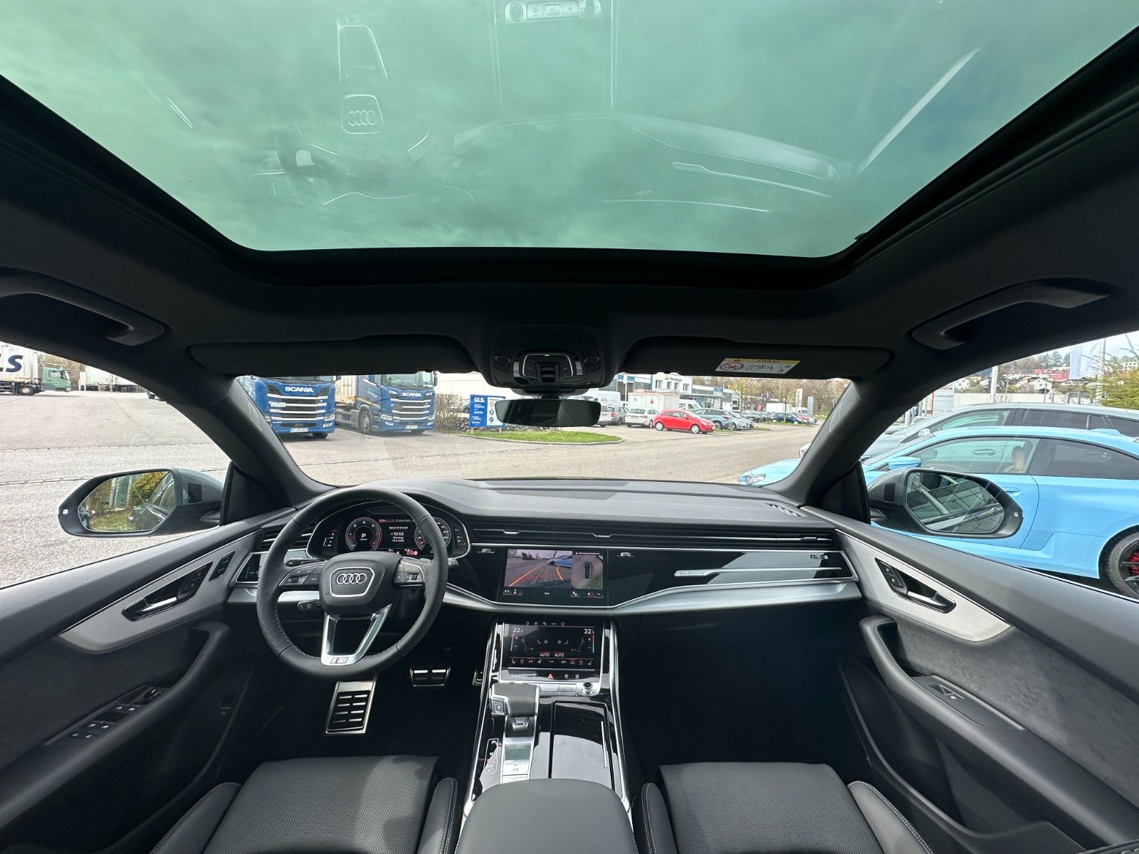Fahrzeugabbildung Audi Q8 50 TDI quattro ACC,HUD,PANO,B&O,LUFT,AHK.....