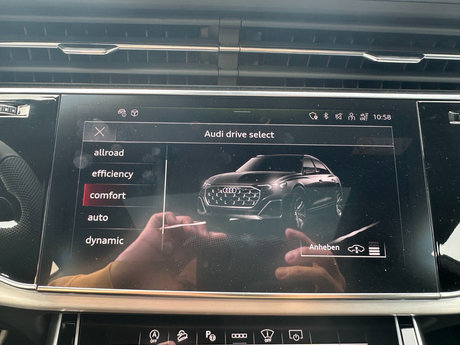 Fahrzeugabbildung Audi Q8 50 TDI quattro ACC,HUD,PANO,B&O,LUFT,AHK.....