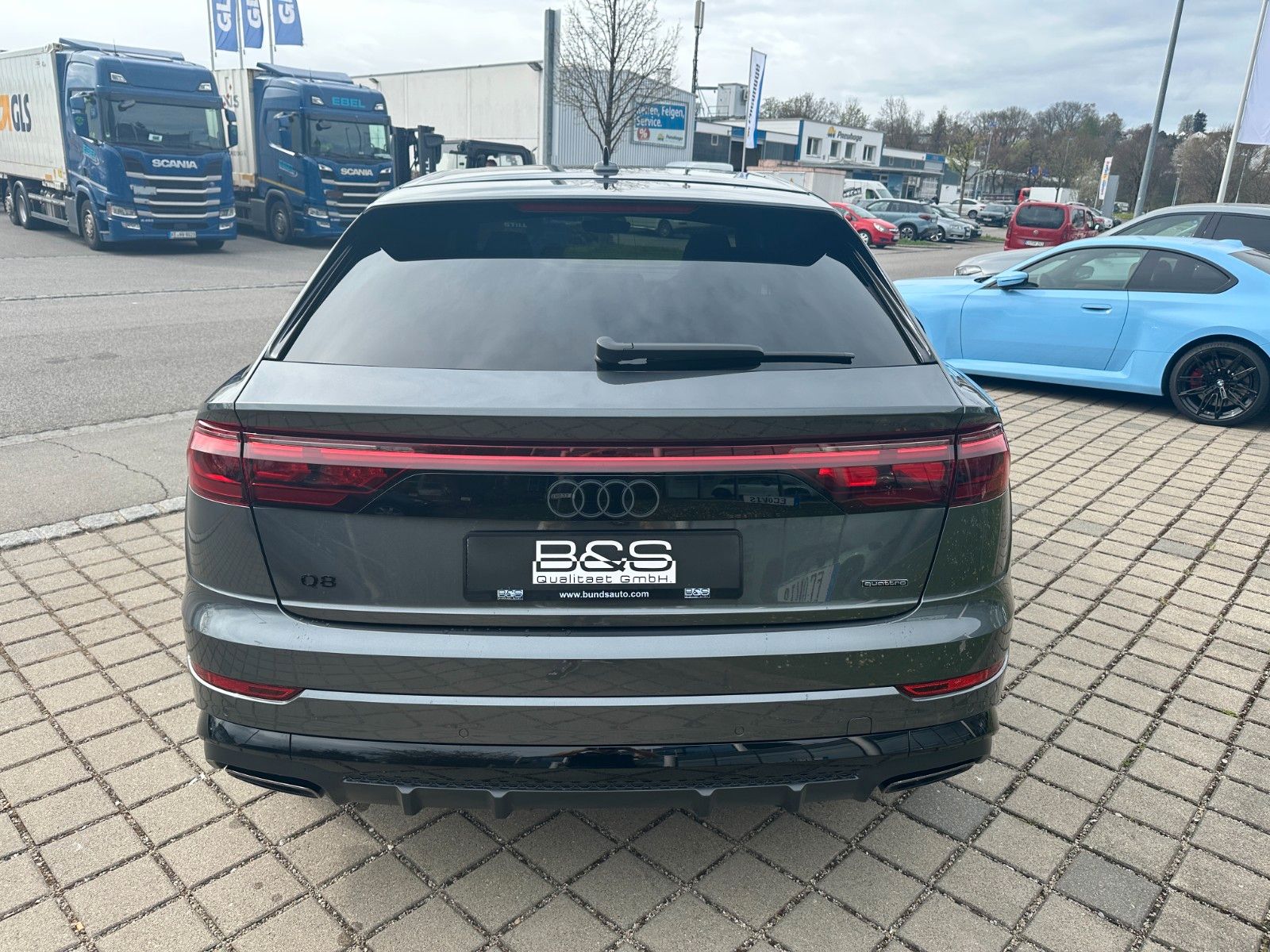 Fahrzeugabbildung Audi Q8 50 TDI quattro ACC,HUD,PANO,B&O,LUFT,AHK.....