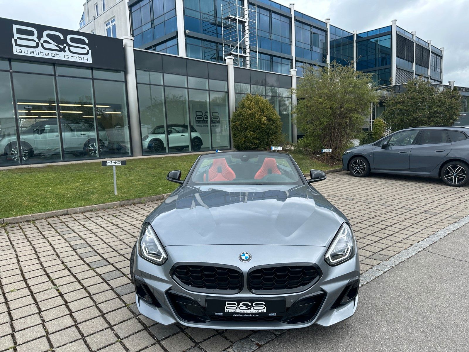 Fahrzeugabbildung BMW Z4 Roadster sDrive 30i ACC,HUD,HARMAN...