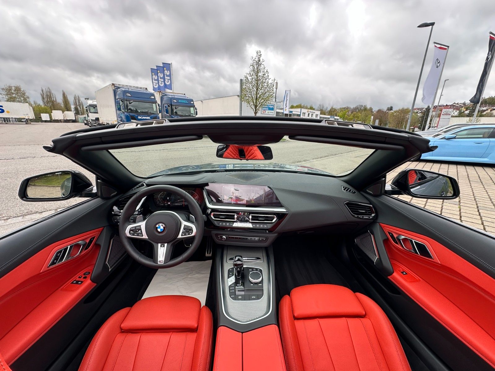 Fahrzeugabbildung BMW Z4 Roadster sDrive 30i ACC,HUD,HARMAN...