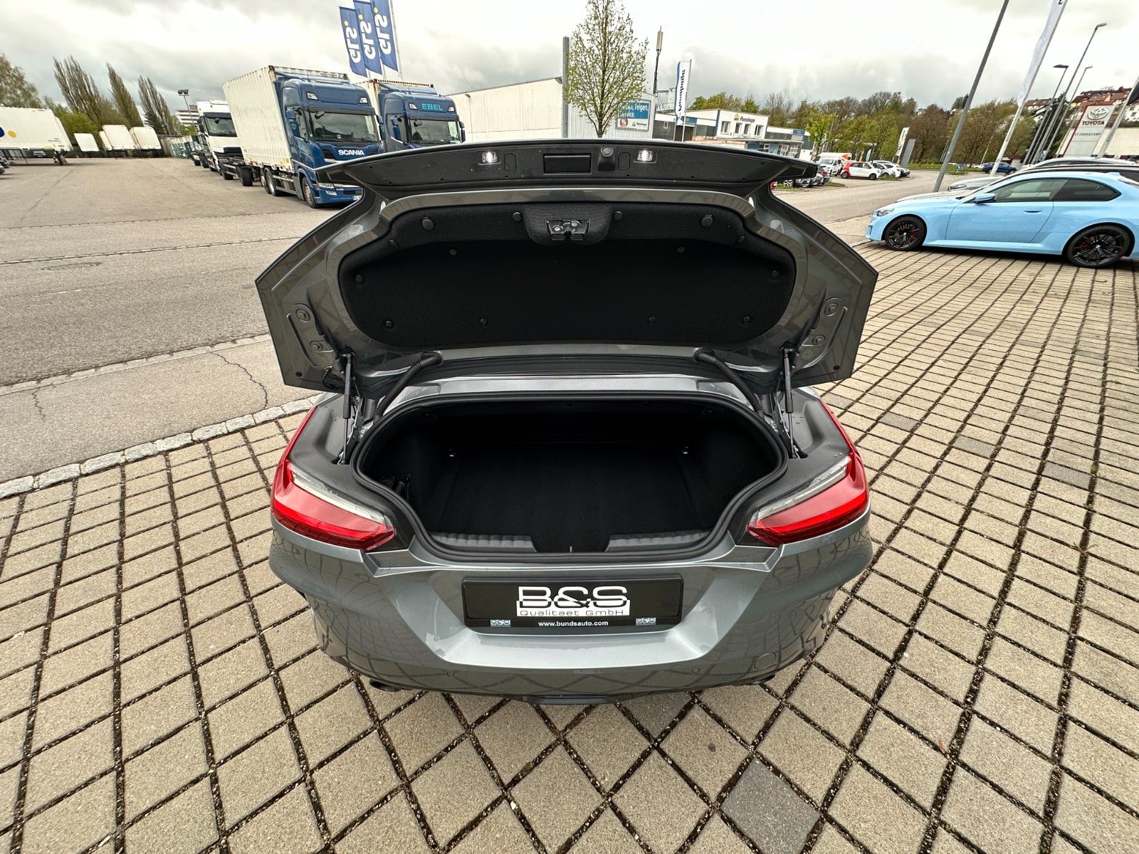 Fahrzeugabbildung BMW Z4 Roadster sDrive 30i ACC,HUD,HARMAN...