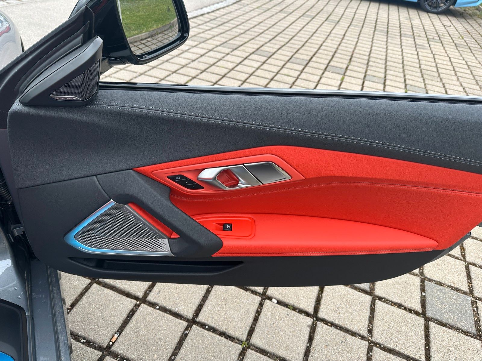Fahrzeugabbildung BMW Z4 Roadster sDrive 30i ACC,HUD,HARMAN...