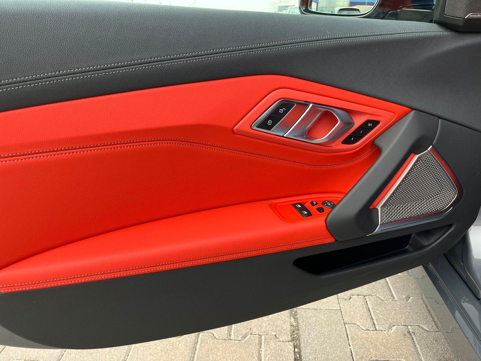Fahrzeugabbildung BMW Z4 Roadster sDrive 30i ACC,HUD,HARMAN...