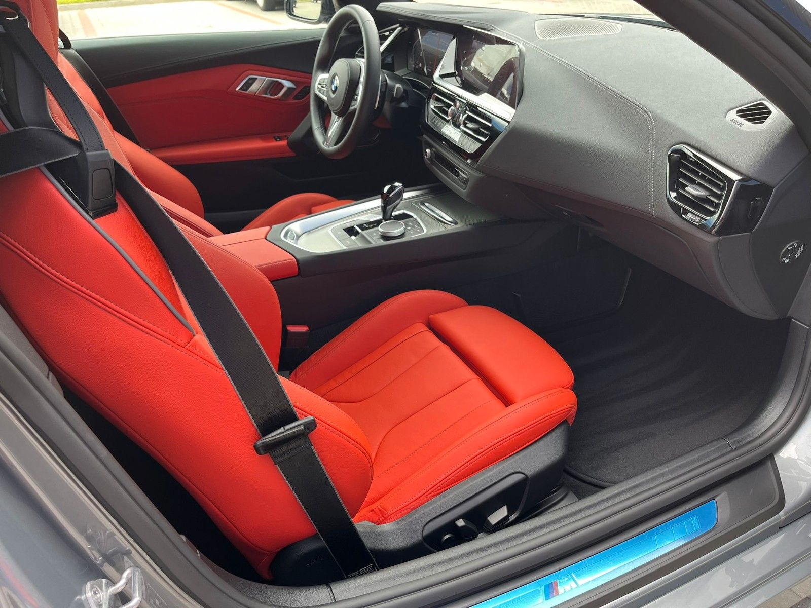 Fahrzeugabbildung BMW Z4 Roadster sDrive 30i ACC,HUD,HARMAN...