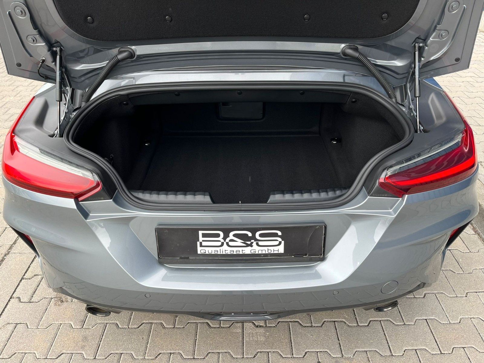 Fahrzeugabbildung BMW Z4 Roadster sDrive 30i ACC,HUD,HARMAN...