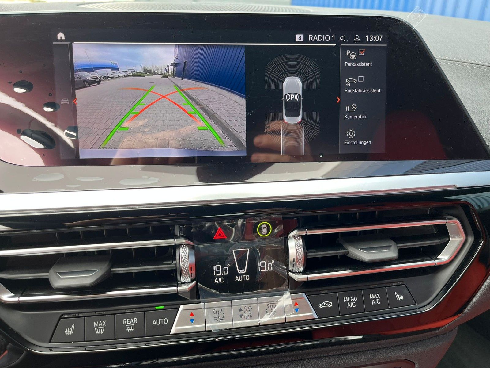 Fahrzeugabbildung BMW Z4 Roadster sDrive 30i ACC,HUD,HARMAN...