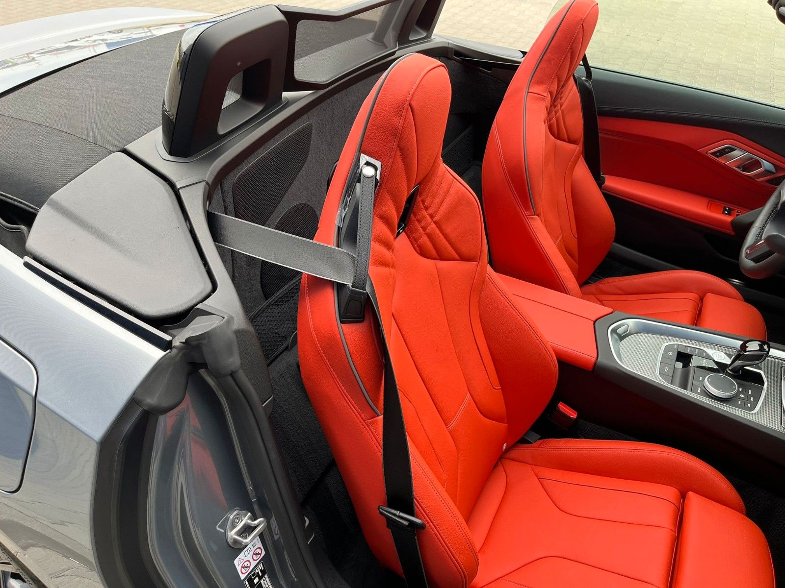 Fahrzeugabbildung BMW Z4 Roadster sDrive 30i ACC,HUD,HARMAN...