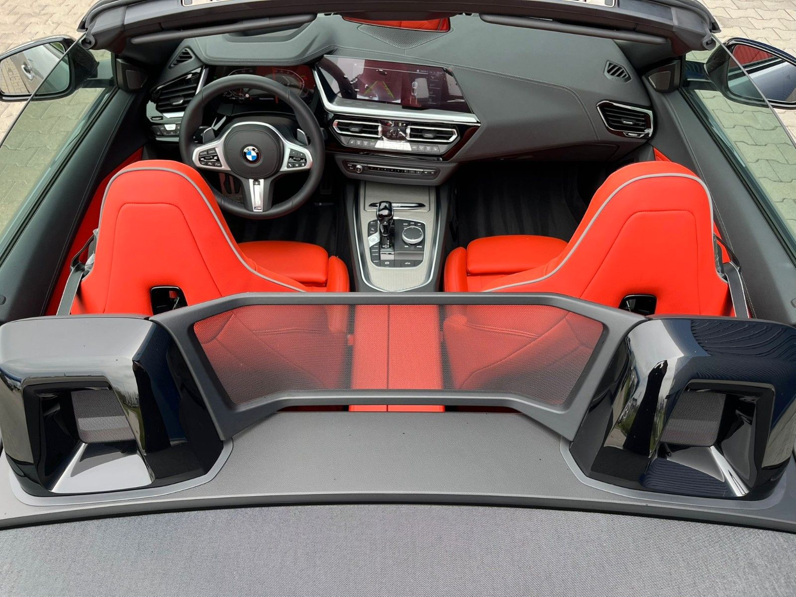 Fahrzeugabbildung BMW Z4 Roadster sDrive 30i ACC,HUD,HARMAN...