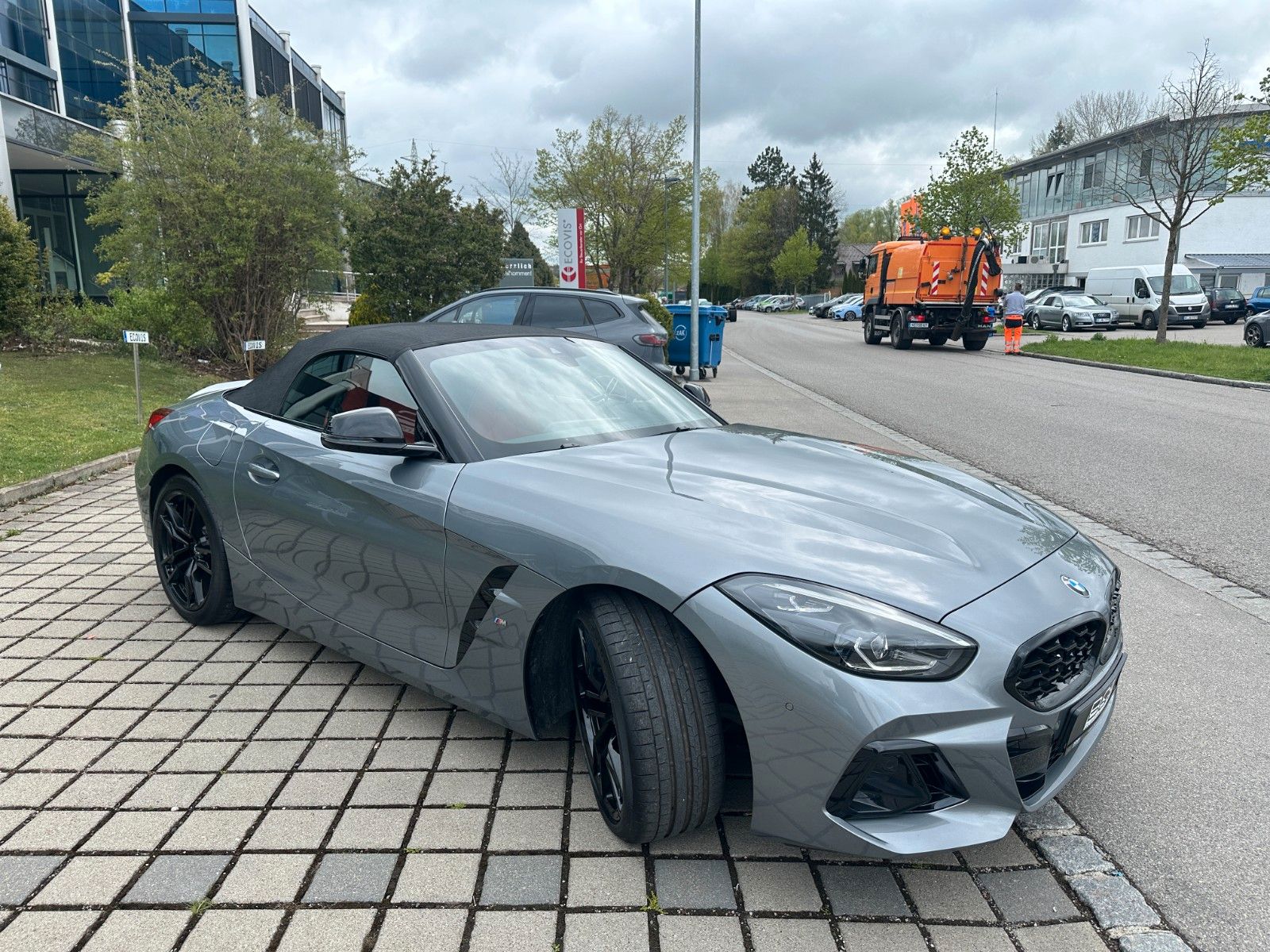 Fahrzeugabbildung BMW Z4 Roadster sDrive 30i ACC,HUD,HARMAN...