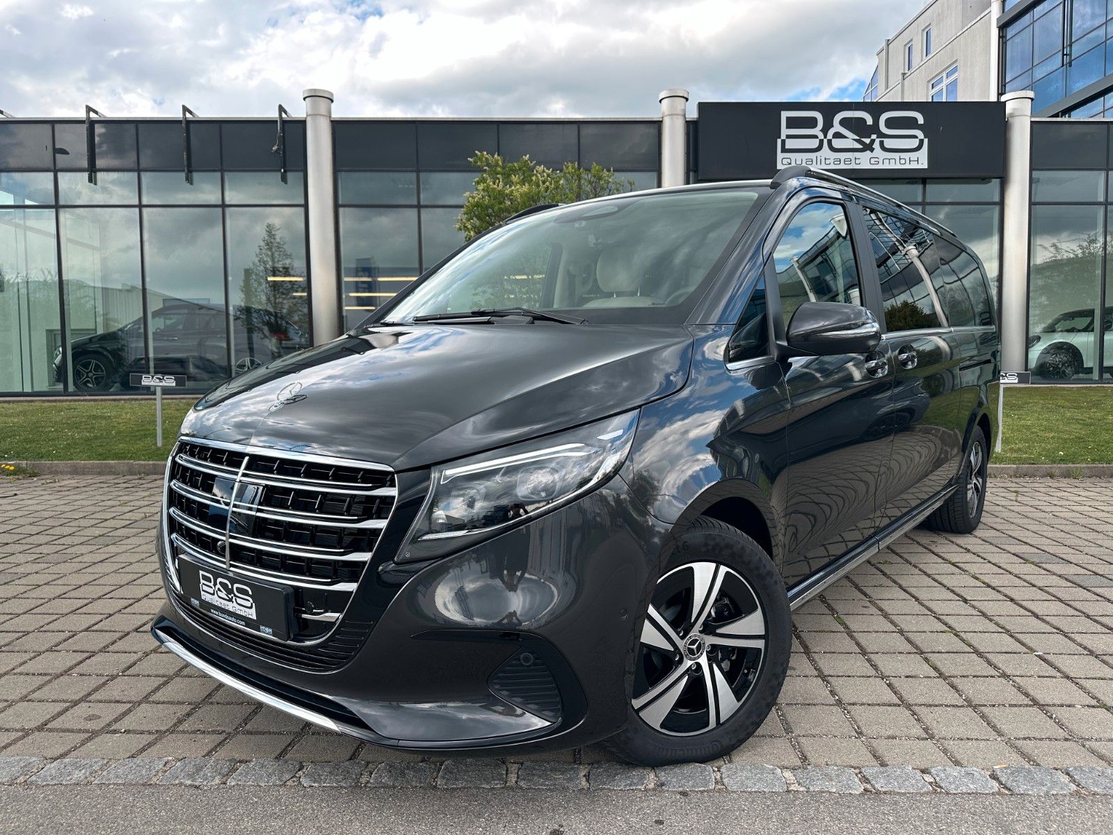 Mercedes-Benz V300d 4MATIC EXCLUSIVE extralang BURM,LUFT,AHK..