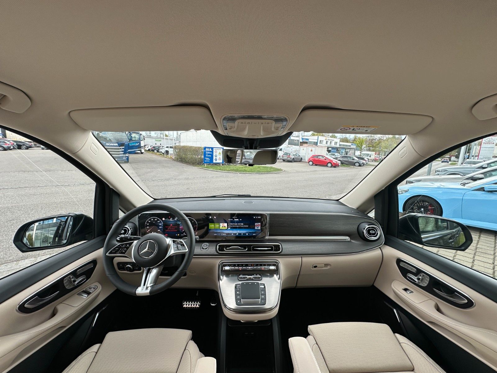 Fahrzeugabbildung Mercedes-Benz V300d 4MATIC EXCLUSIVE extralang BURM,LUFT,AHK..